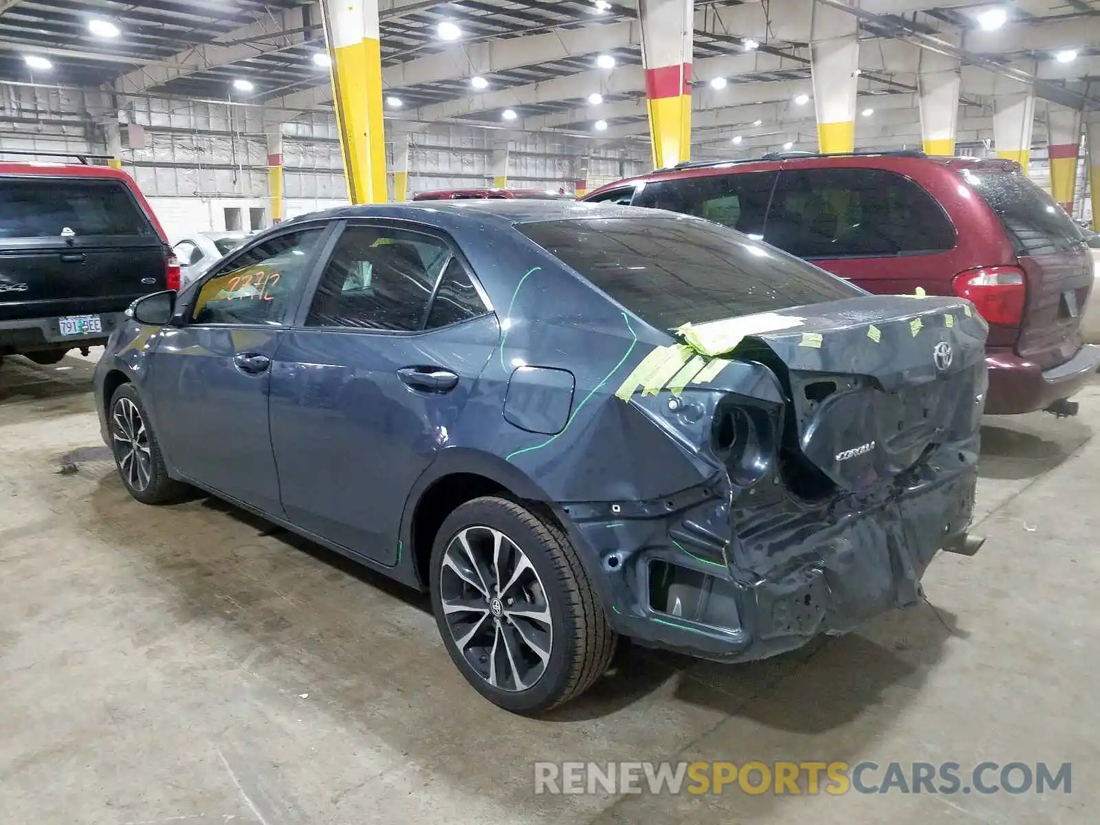 3 Photograph of a damaged car 2T1BURHE4KC182330 TOYOTA COROLLA 2019