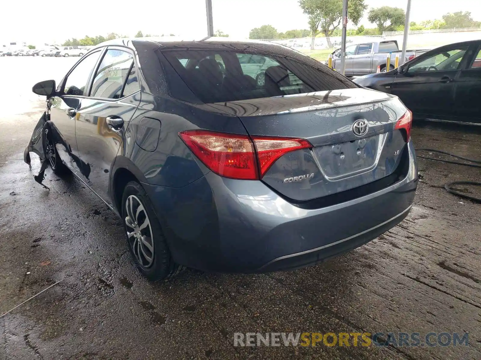 3 Photograph of a damaged car 2T1BURHE4KC182831 TOYOTA COROLLA 2019