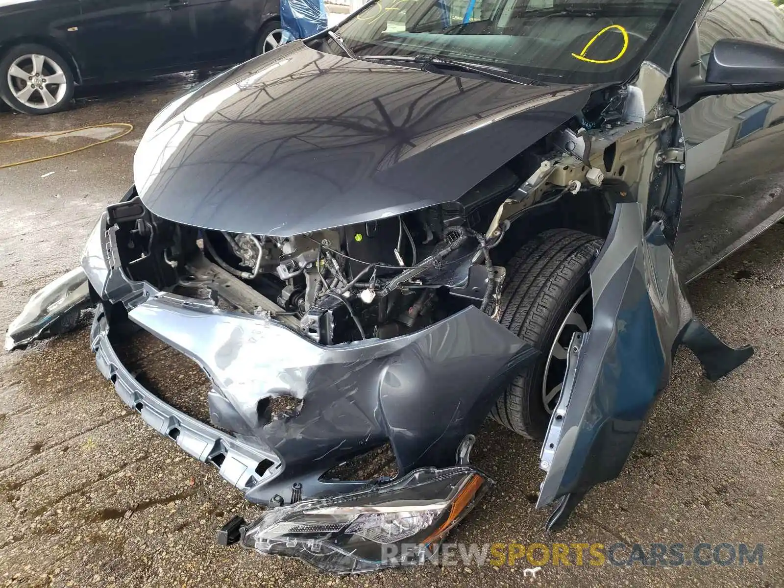 9 Photograph of a damaged car 2T1BURHE4KC182831 TOYOTA COROLLA 2019