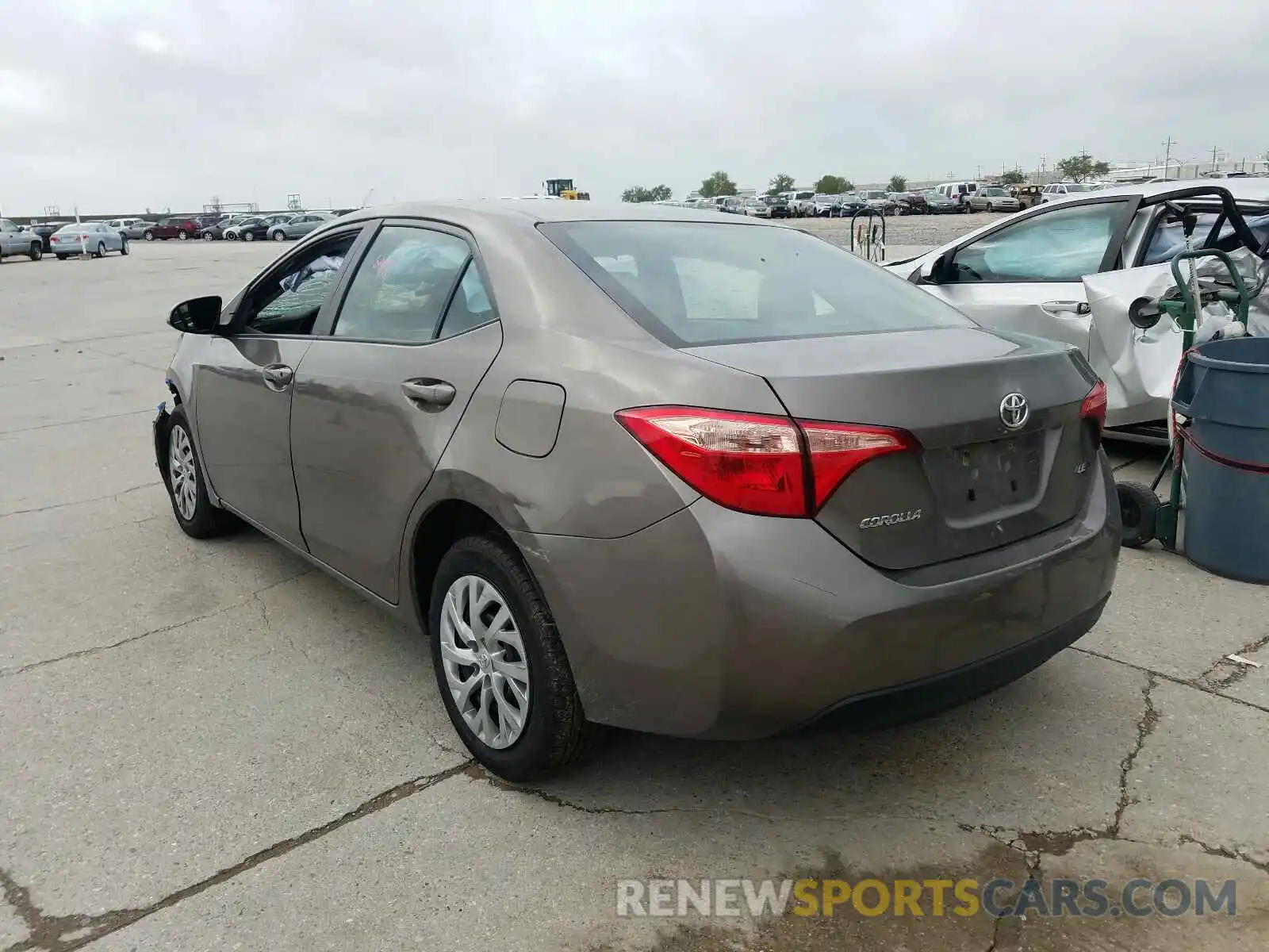 3 Photograph of a damaged car 2T1BURHE4KC183302 TOYOTA COROLLA 2019