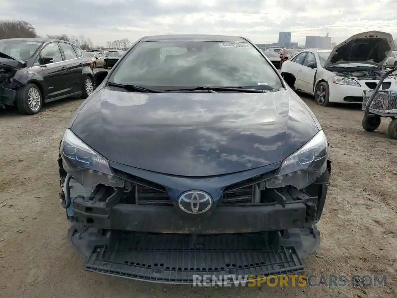 5 Photograph of a damaged car 2T1BURHE4KC183672 TOYOTA COROLLA 2019