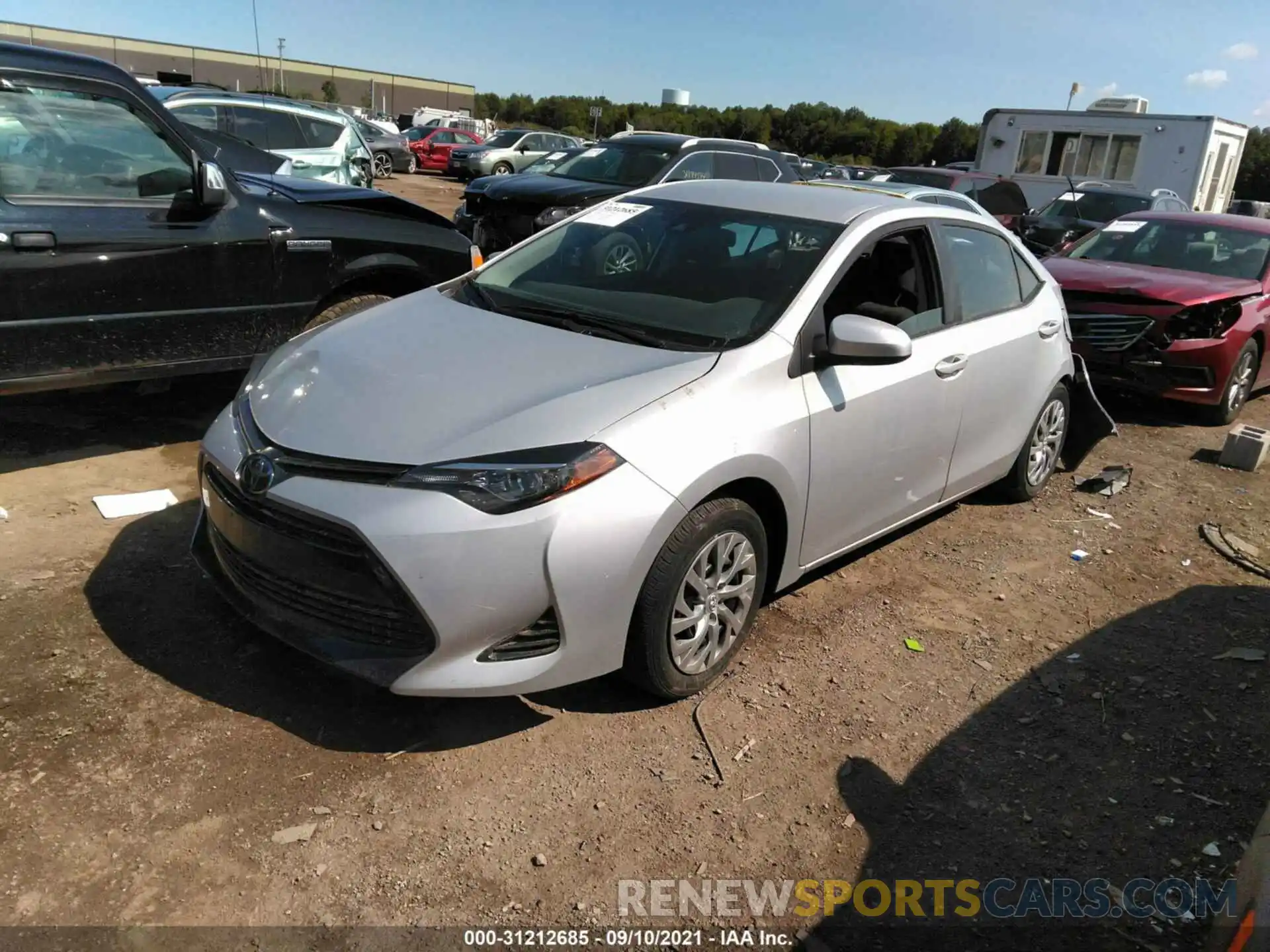 2 Photograph of a damaged car 2T1BURHE4KC183848 TOYOTA COROLLA 2019