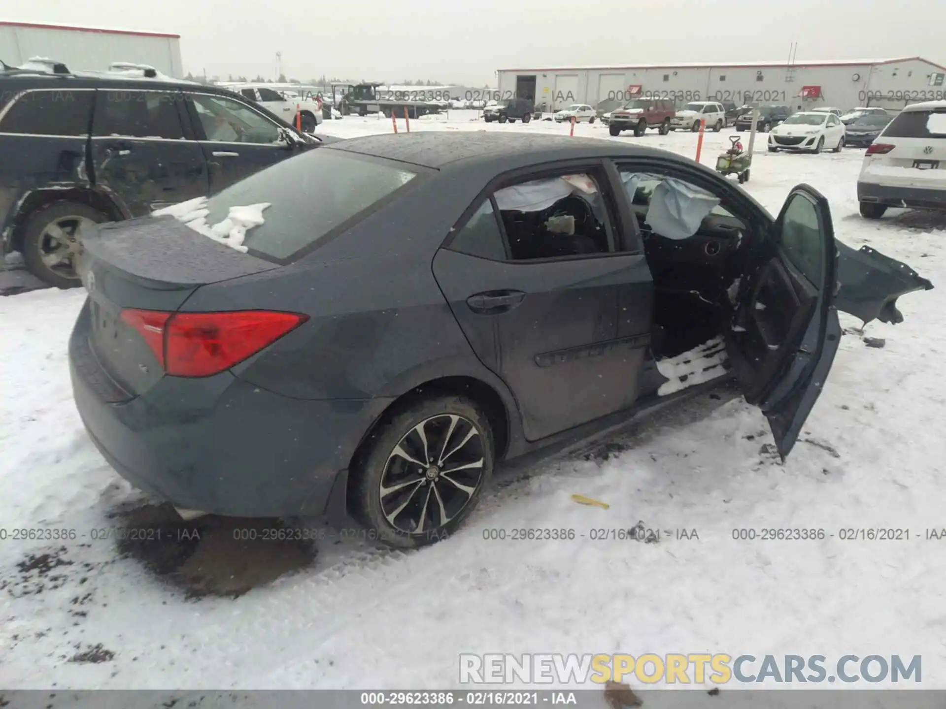 4 Photograph of a damaged car 2T1BURHE4KC183946 TOYOTA COROLLA 2019