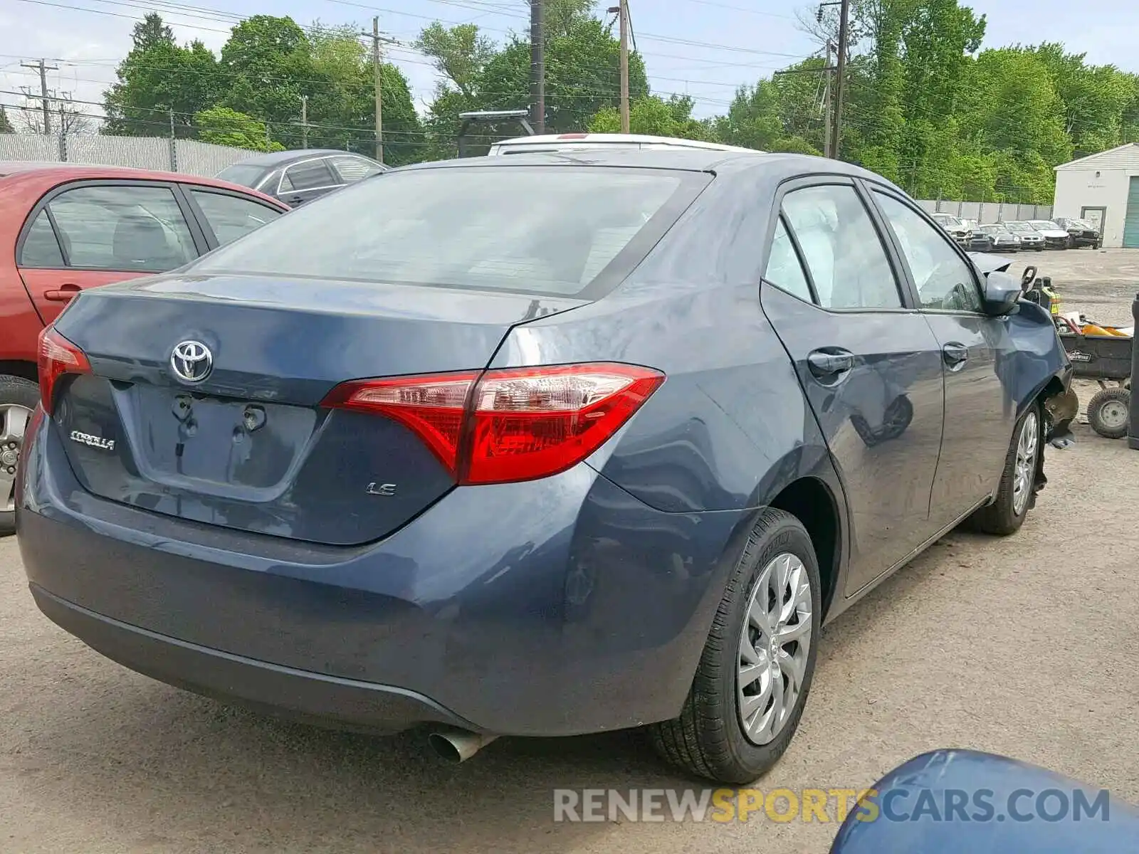 4 Photograph of a damaged car 2T1BURHE4KC184188 TOYOTA COROLLA 2019