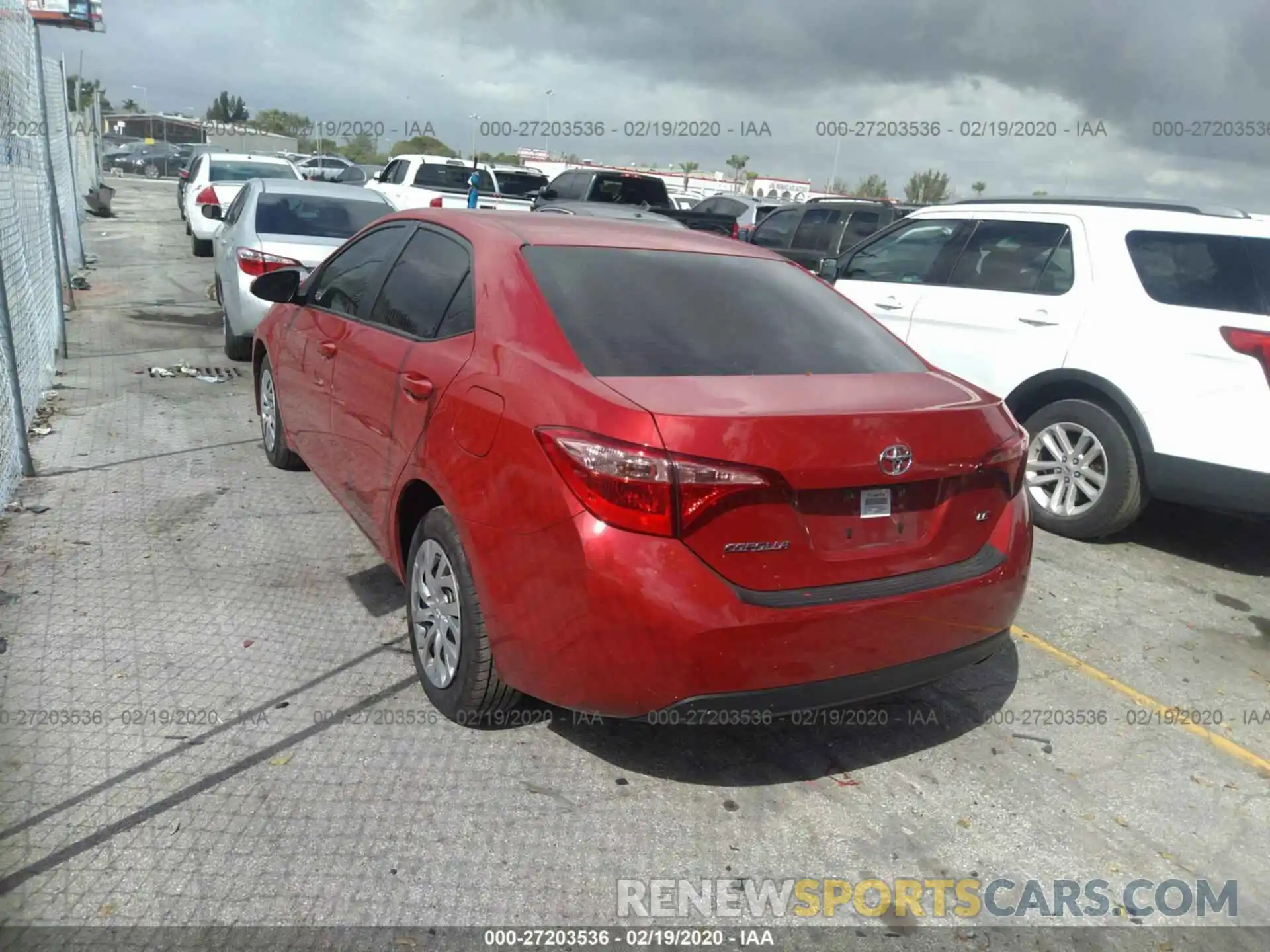 3 Photograph of a damaged car 2T1BURHE4KC184613 TOYOTA COROLLA 2019