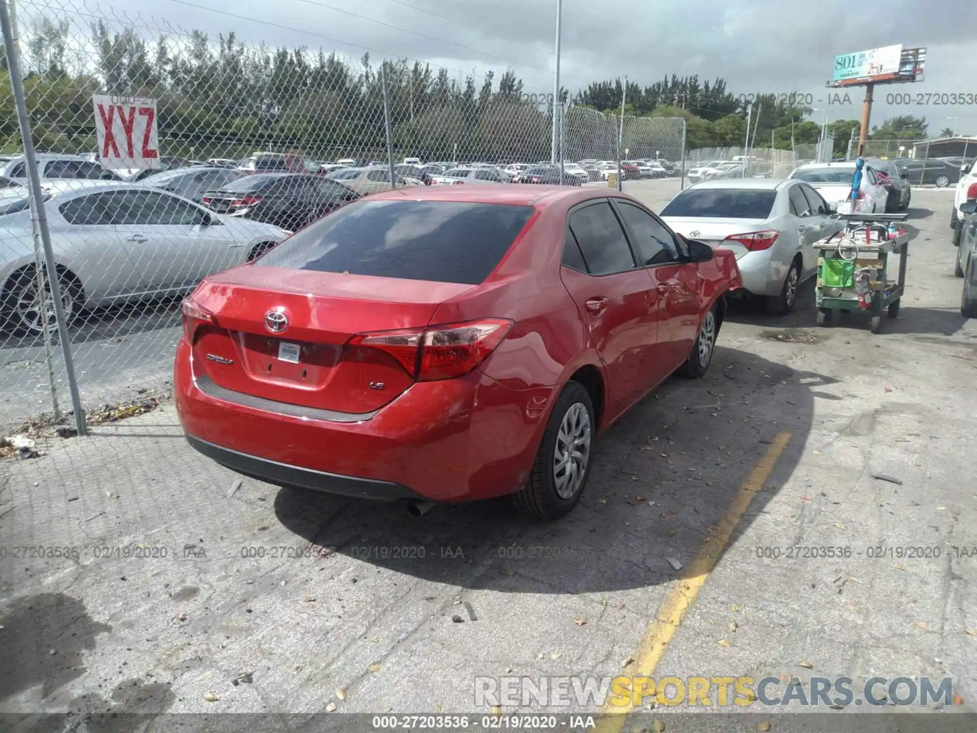 4 Photograph of a damaged car 2T1BURHE4KC184613 TOYOTA COROLLA 2019