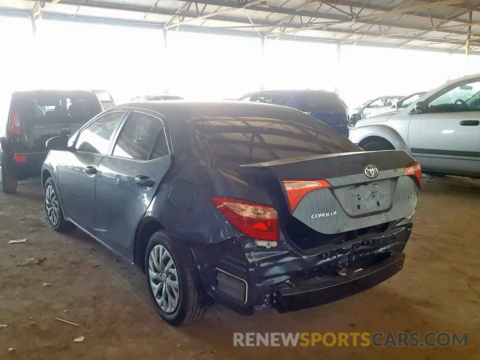 3 Photograph of a damaged car 2T1BURHE4KC185406 TOYOTA COROLLA 2019