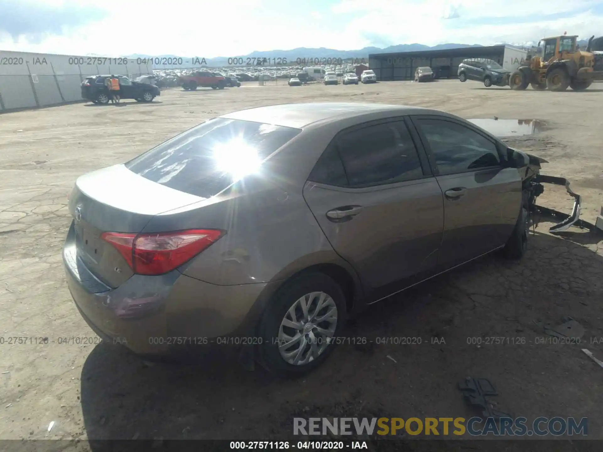 4 Photograph of a damaged car 2T1BURHE4KC186104 TOYOTA COROLLA 2019