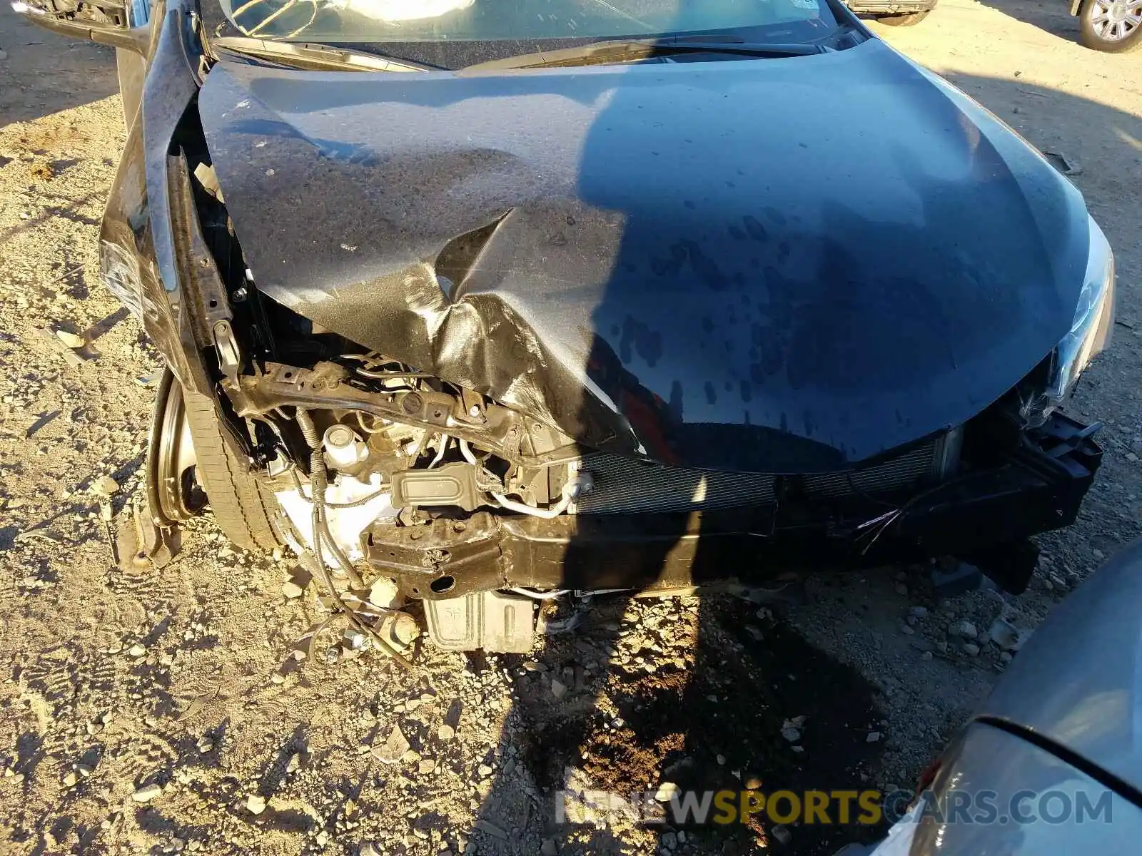 9 Photograph of a damaged car 2T1BURHE4KC186359 TOYOTA COROLLA 2019