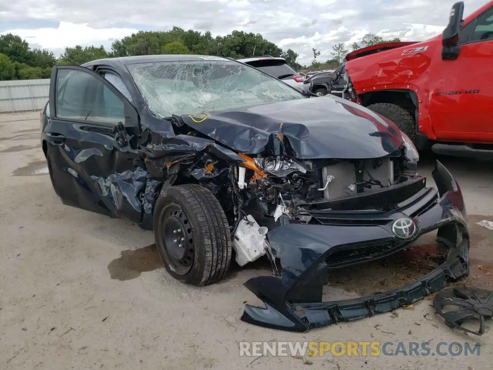 1 Photograph of a damaged car 2T1BURHE4KC187978 TOYOTA COROLLA 2019