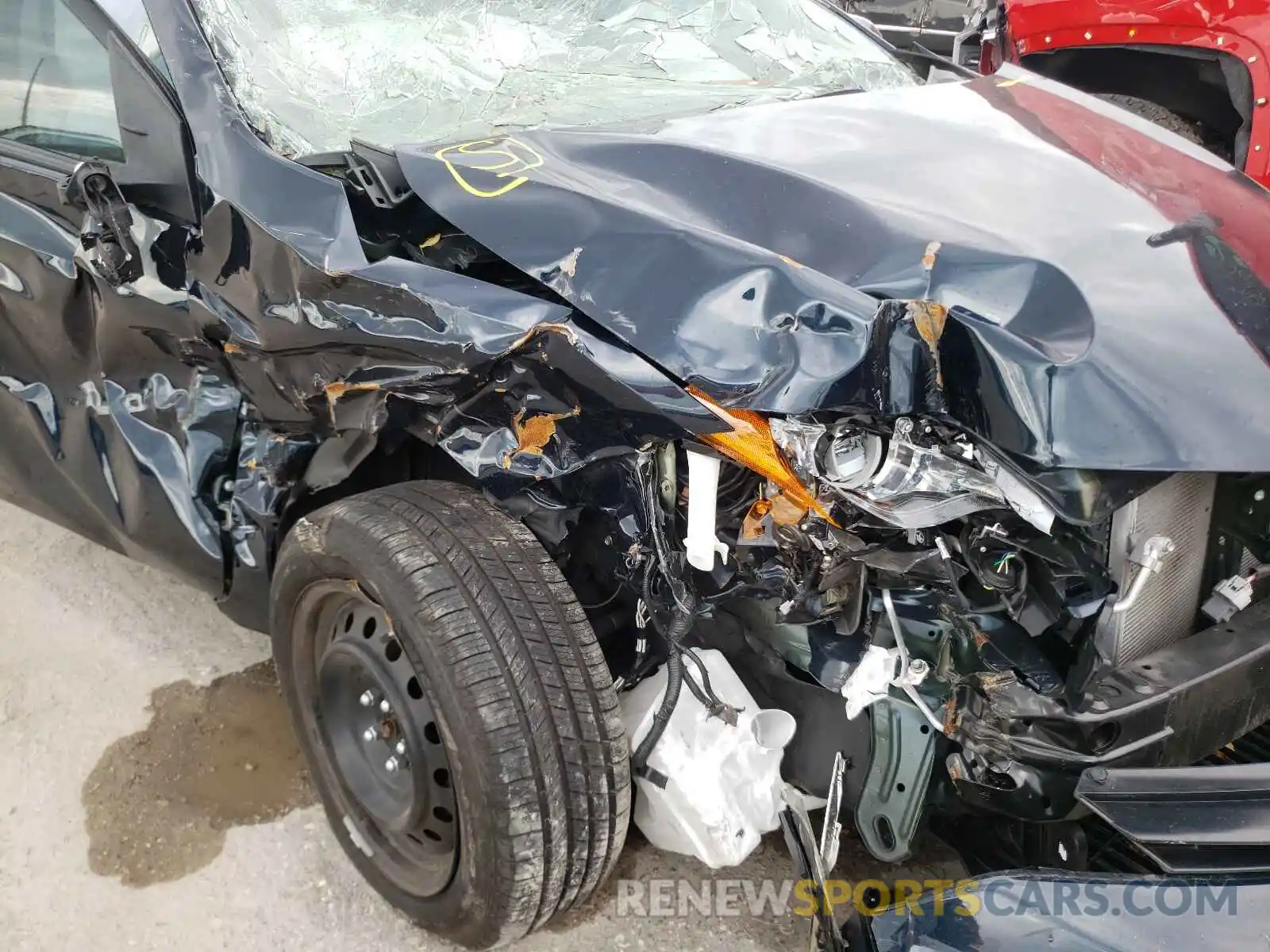 9 Photograph of a damaged car 2T1BURHE4KC187978 TOYOTA COROLLA 2019