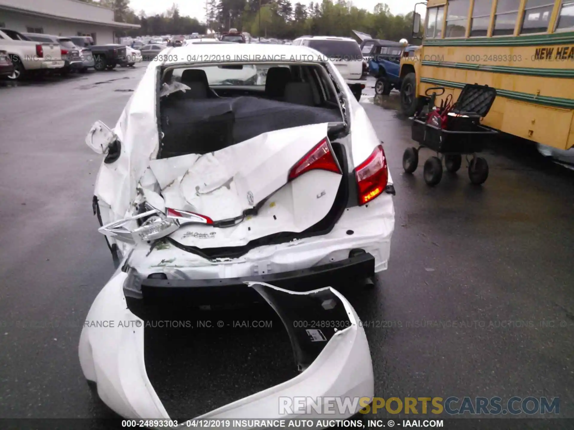 6 Photograph of a damaged car 2T1BURHE4KC191092 TOYOTA COROLLA 2019