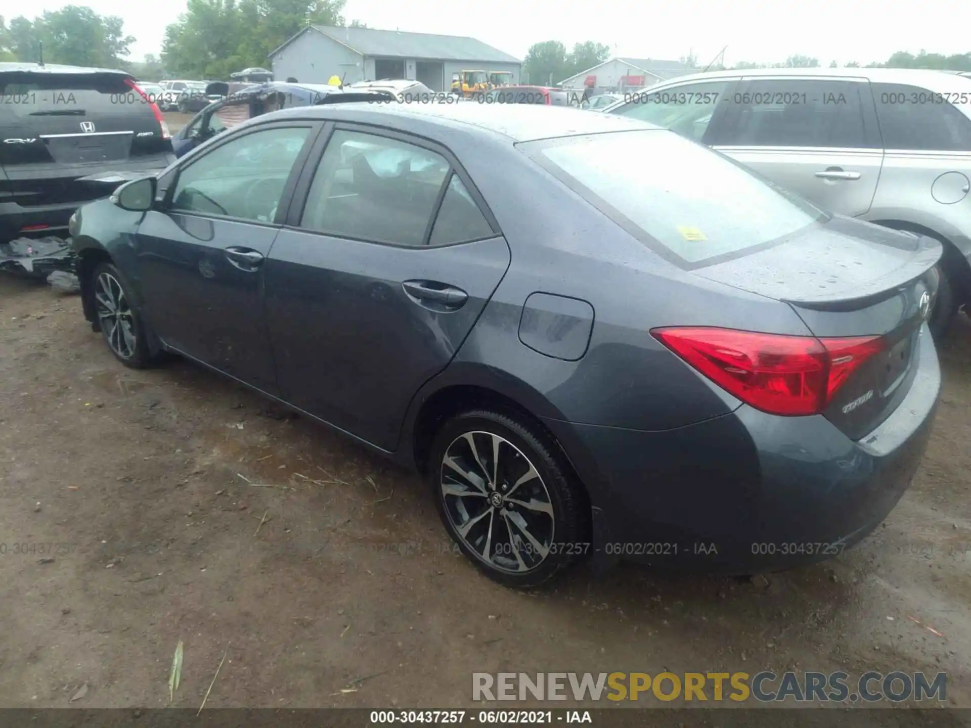 3 Photograph of a damaged car 2T1BURHE4KC191562 TOYOTA COROLLA 2019