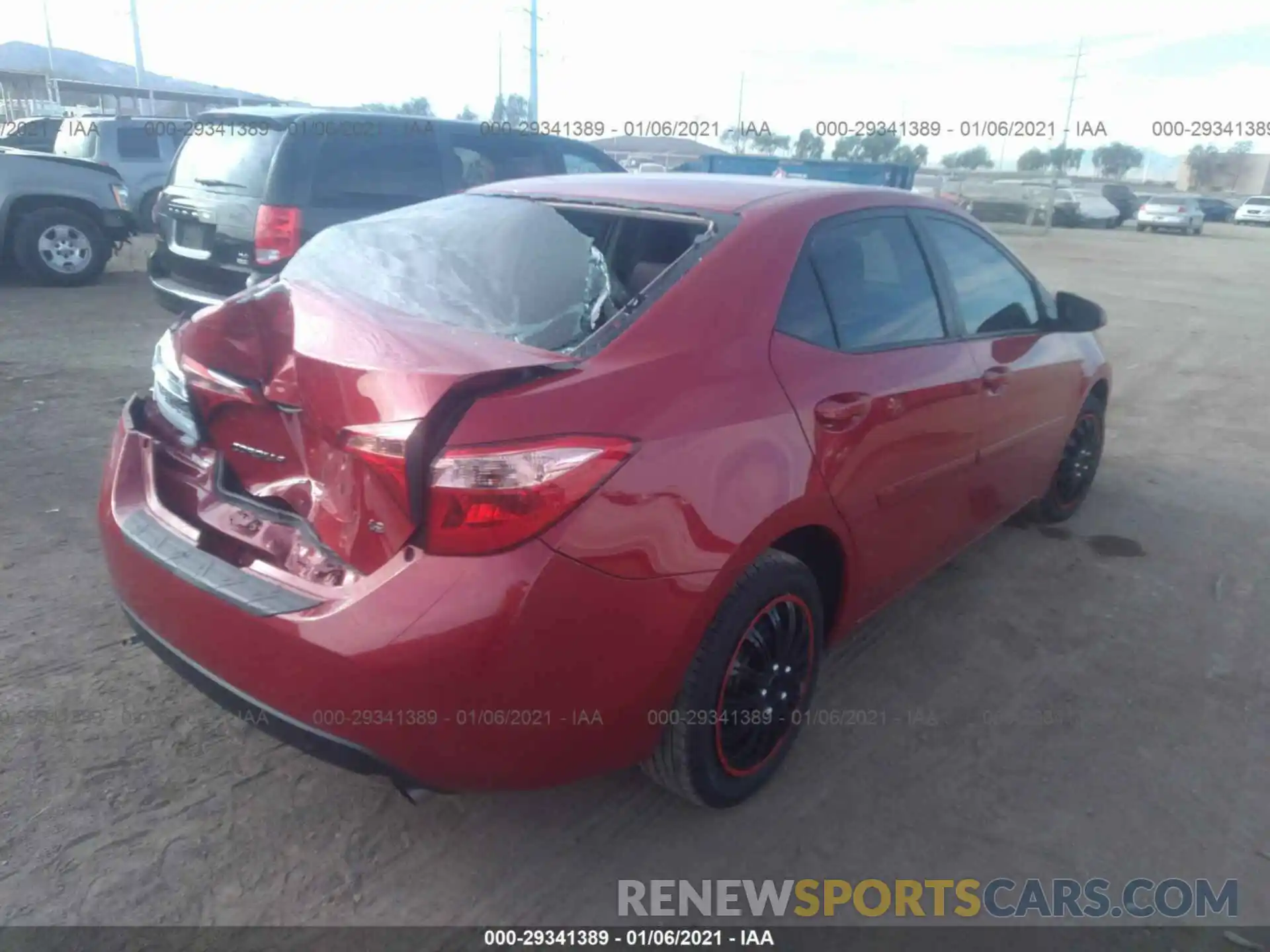 4 Photograph of a damaged car 2T1BURHE4KC192680 TOYOTA COROLLA 2019