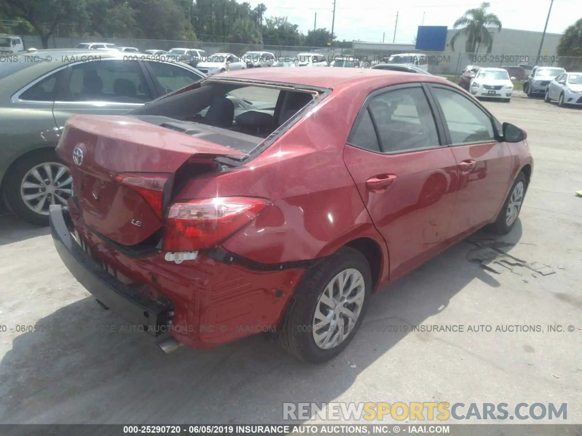 4 Photograph of a damaged car 2T1BURHE4KC193294 TOYOTA COROLLA 2019