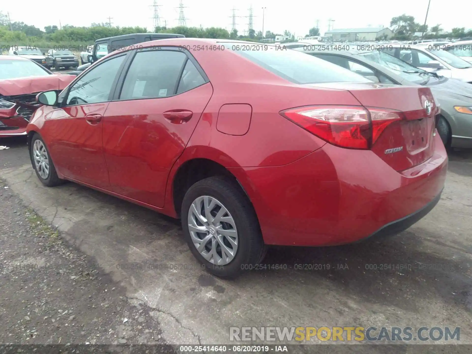 3 Photograph of a damaged car 2T1BURHE4KC193490 TOYOTA COROLLA 2019