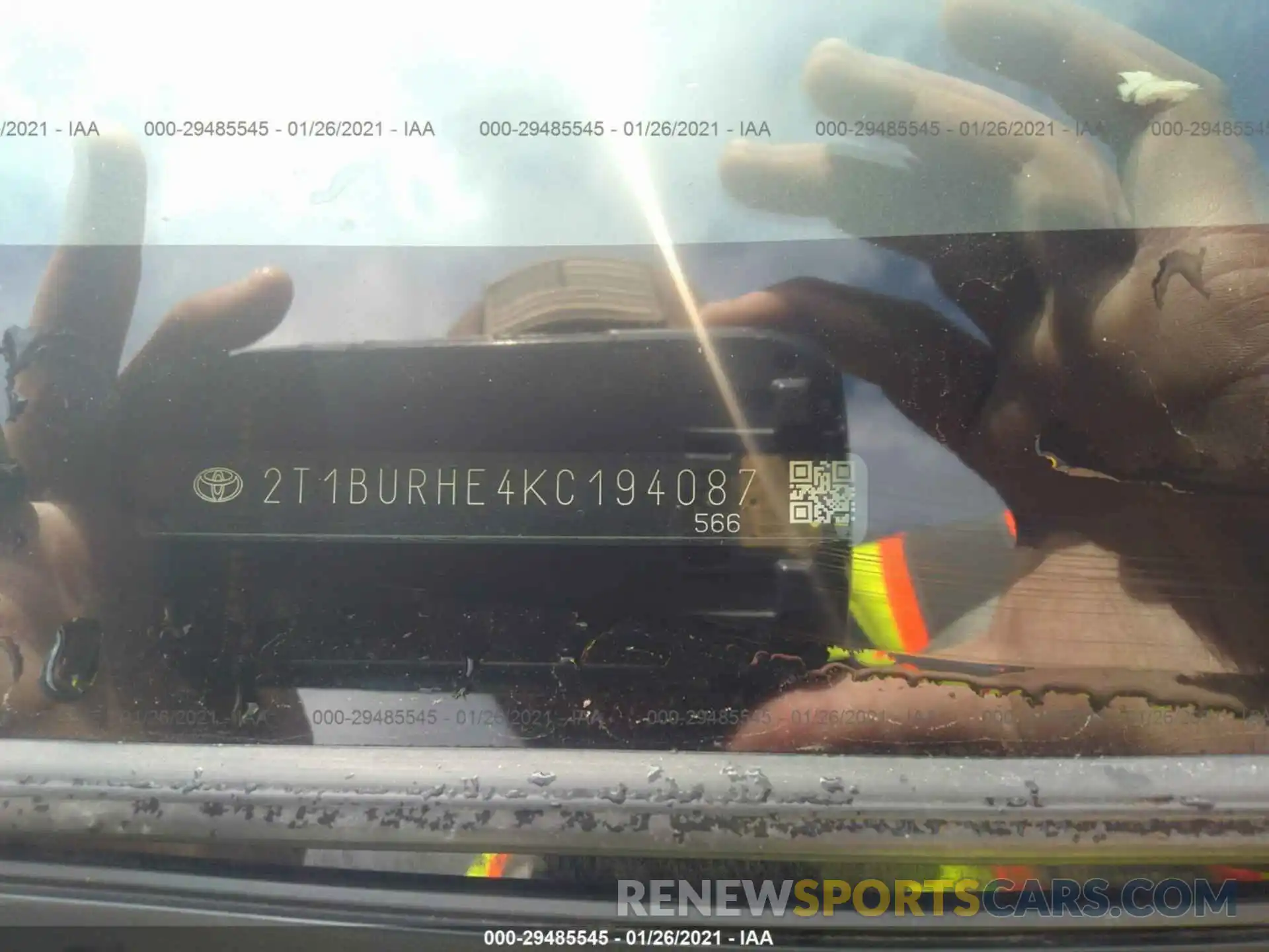 9 Фотография поврежденного автомобиля 2T1BURHE4KC194087 TOYOTA COROLLA 2019
