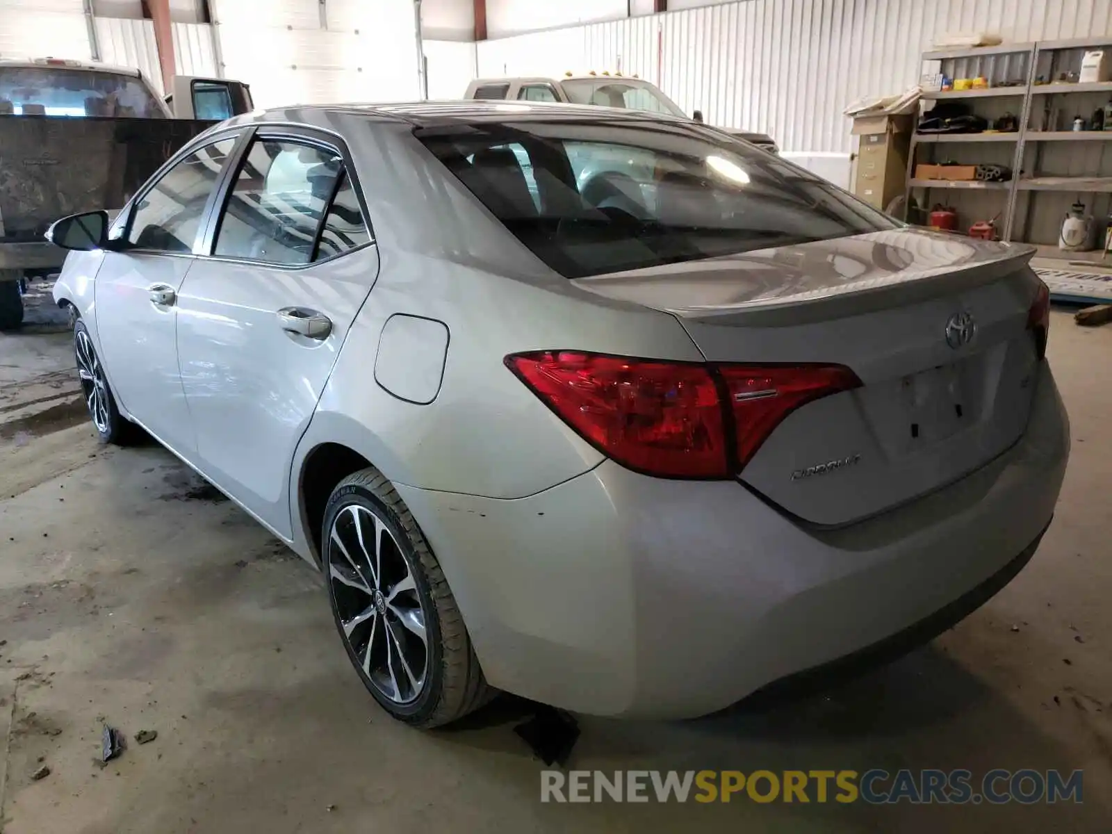 3 Photograph of a damaged car 2T1BURHE4KC194669 TOYOTA COROLLA 2019