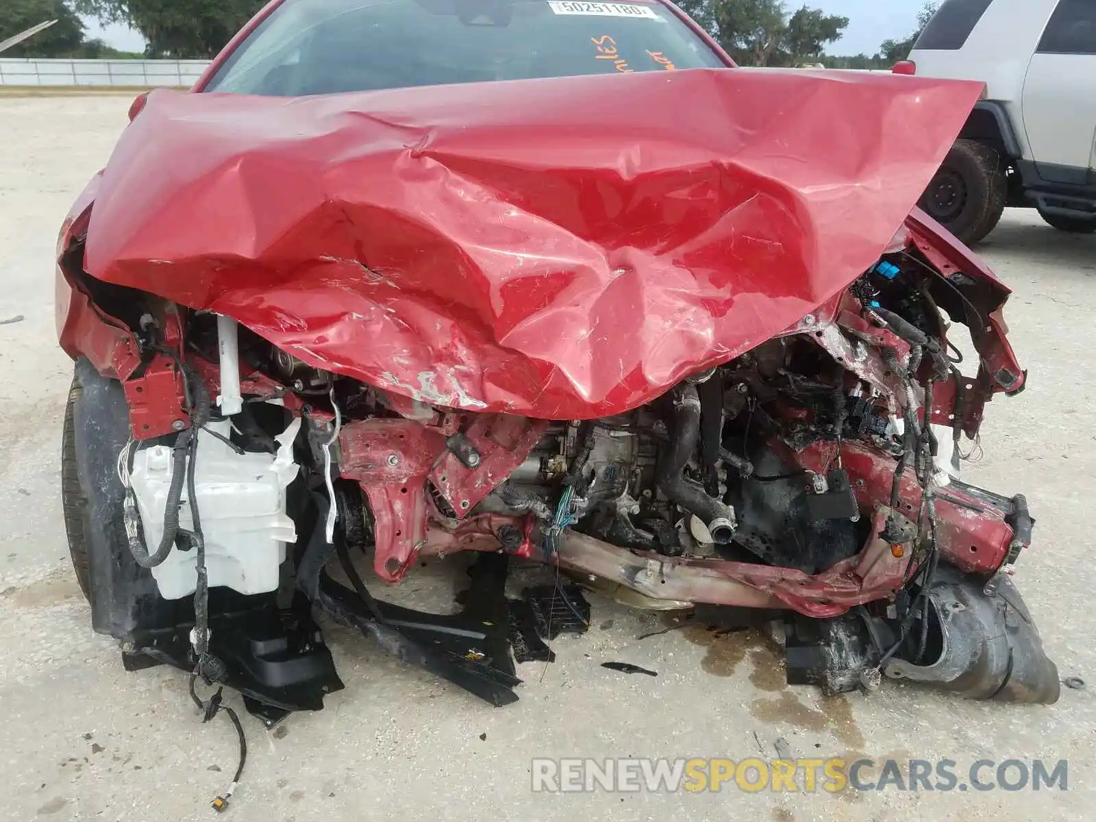 9 Photograph of a damaged car 2T1BURHE4KC195207 TOYOTA COROLLA 2019