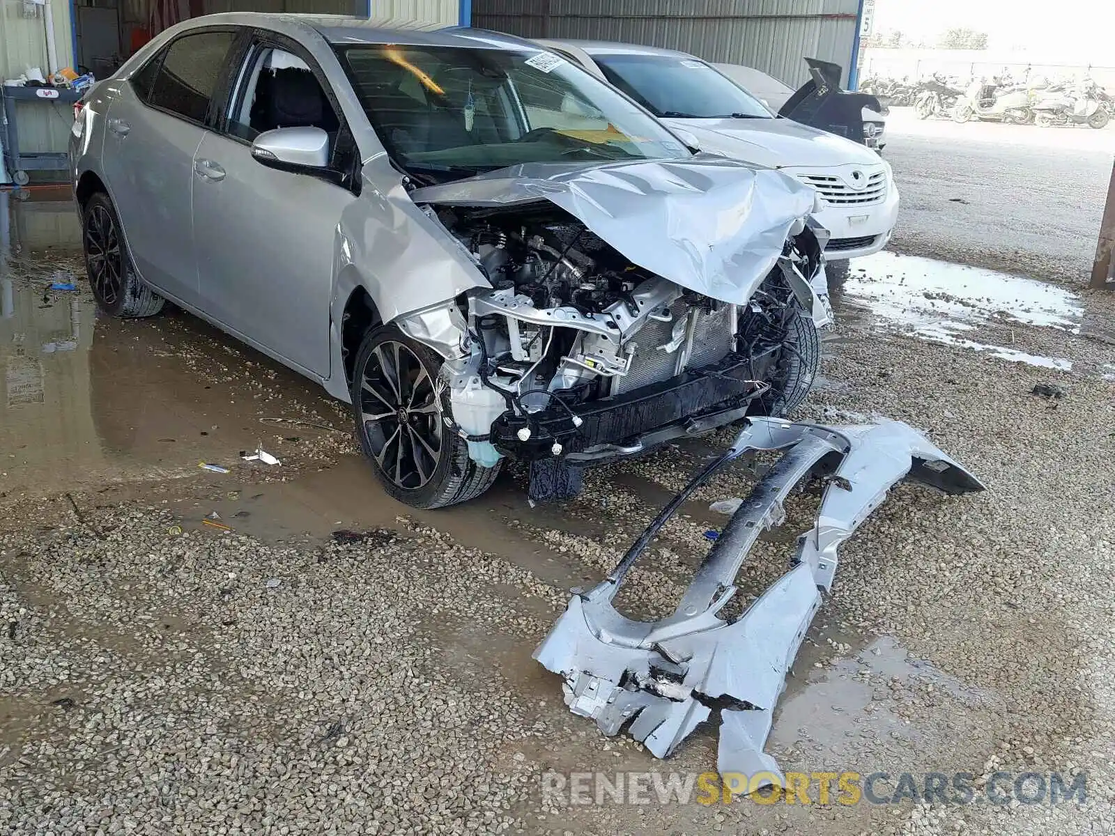 1 Фотография поврежденного автомобиля 2T1BURHE4KC195515 TOYOTA COROLLA 2019