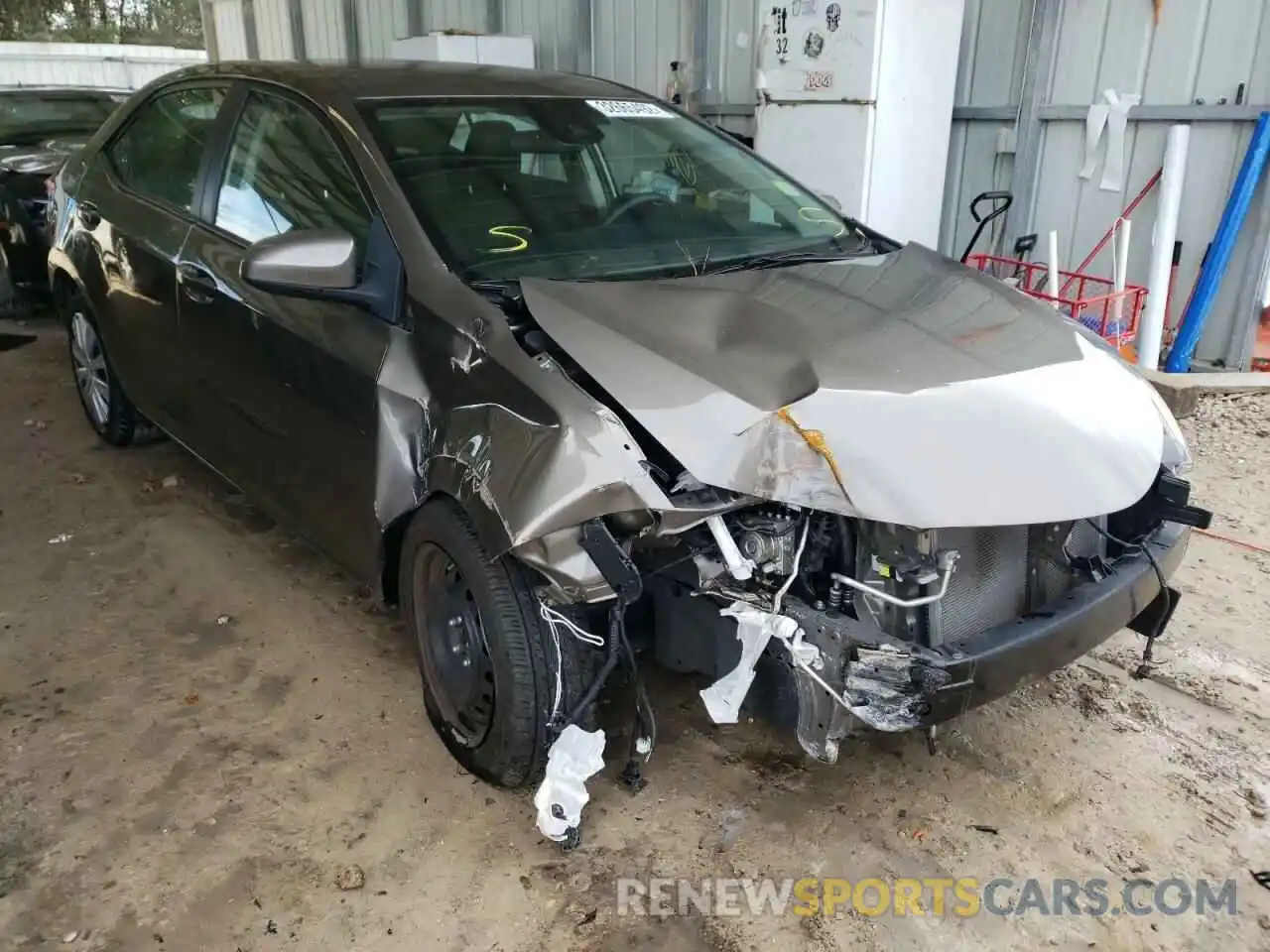 1 Photograph of a damaged car 2T1BURHE4KC196096 TOYOTA COROLLA 2019