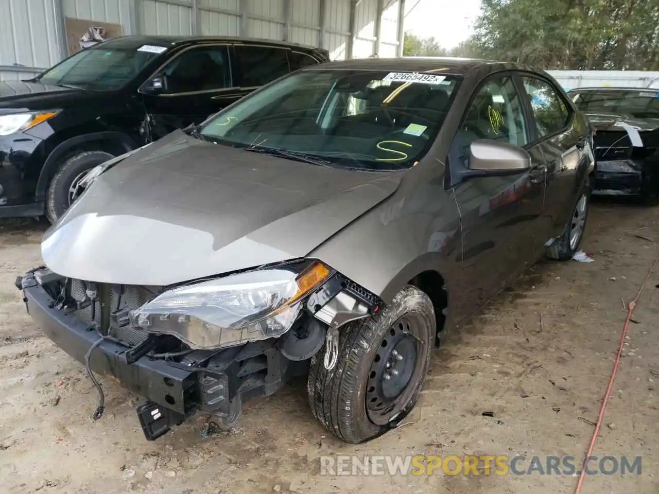 2 Photograph of a damaged car 2T1BURHE4KC196096 TOYOTA COROLLA 2019