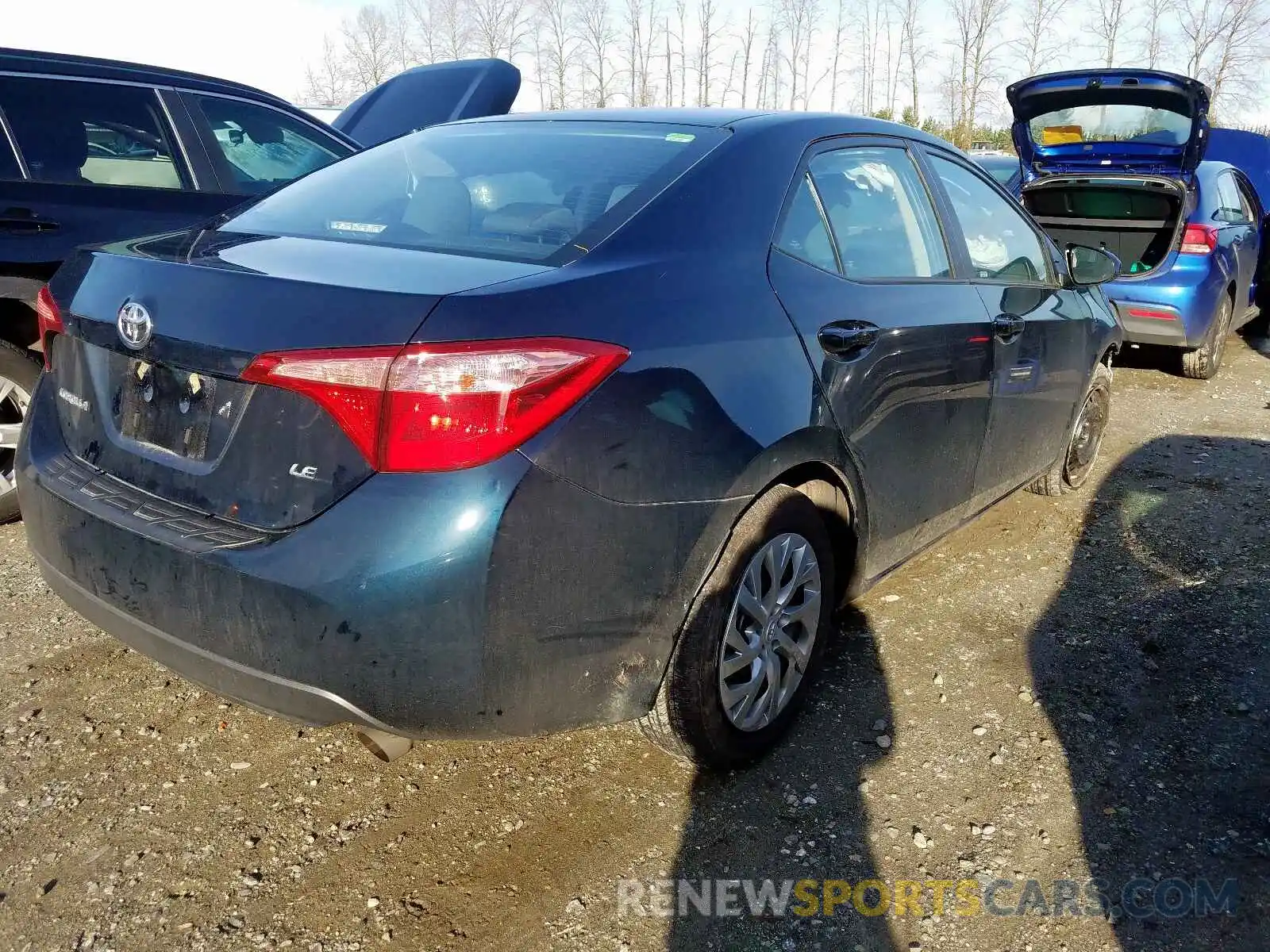 4 Photograph of a damaged car 2T1BURHE4KC196244 TOYOTA COROLLA 2019