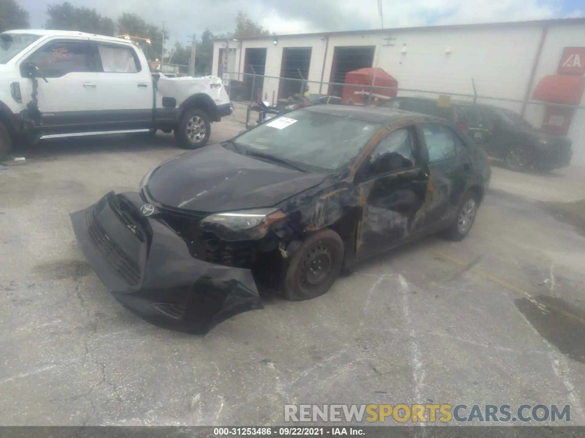 2 Photograph of a damaged car 2T1BURHE4KC196910 TOYOTA COROLLA 2019