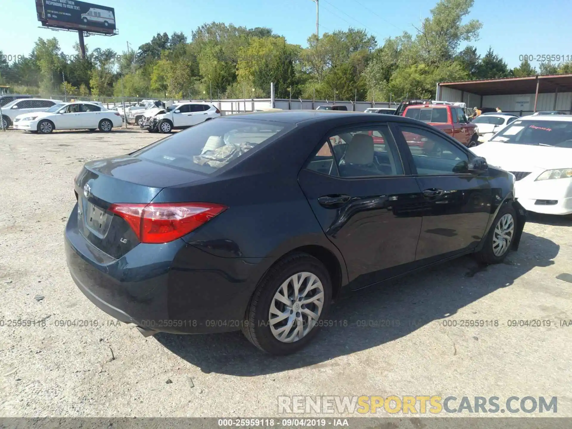 4 Photograph of a damaged car 2T1BURHE4KC197474 TOYOTA COROLLA 2019