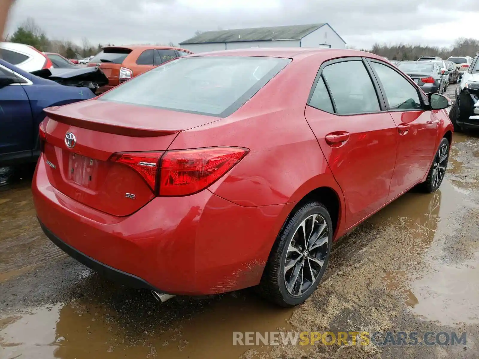 4 Photograph of a damaged car 2T1BURHE4KC197832 TOYOTA COROLLA 2019