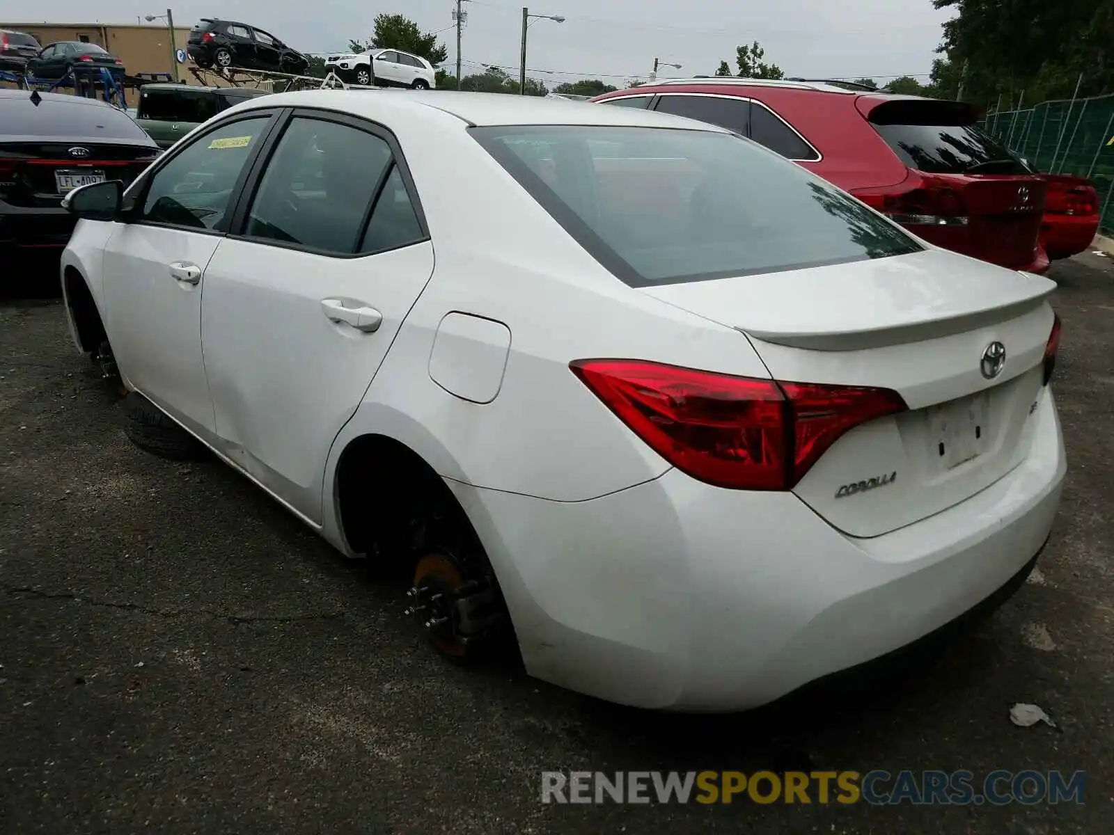 3 Photograph of a damaged car 2T1BURHE4KC198074 TOYOTA COROLLA 2019