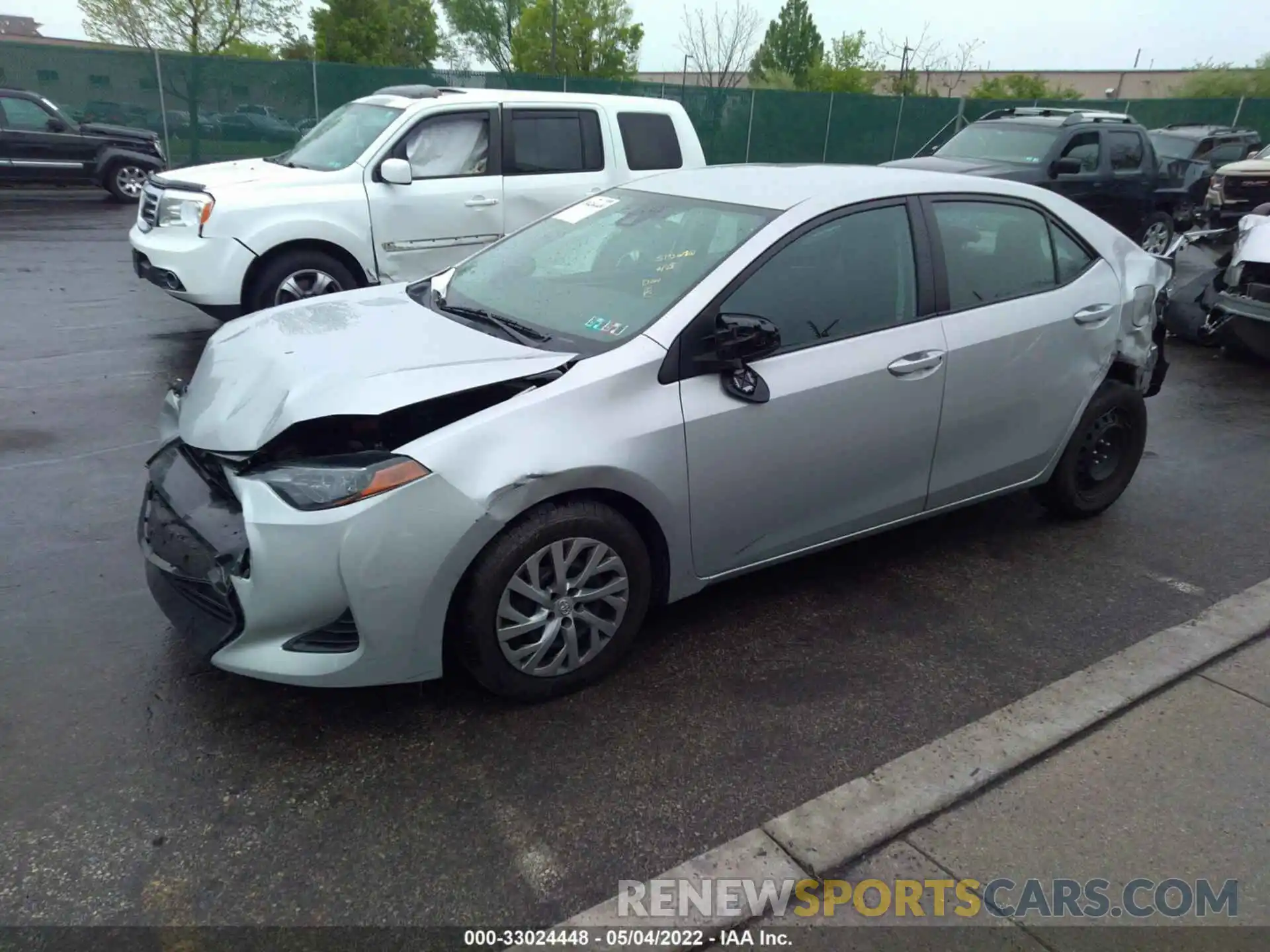 2 Photograph of a damaged car 2T1BURHE4KC198852 TOYOTA COROLLA 2019