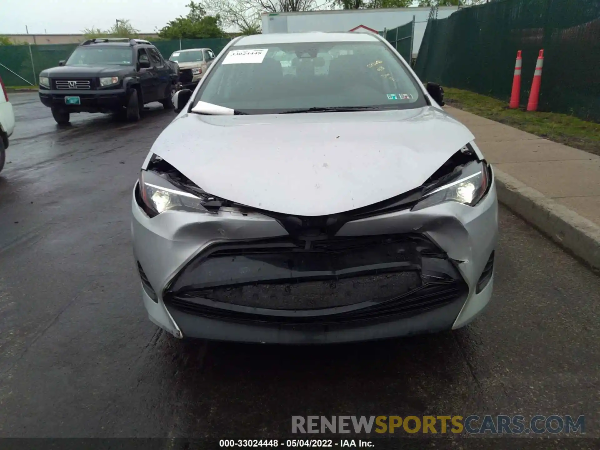 6 Photograph of a damaged car 2T1BURHE4KC198852 TOYOTA COROLLA 2019