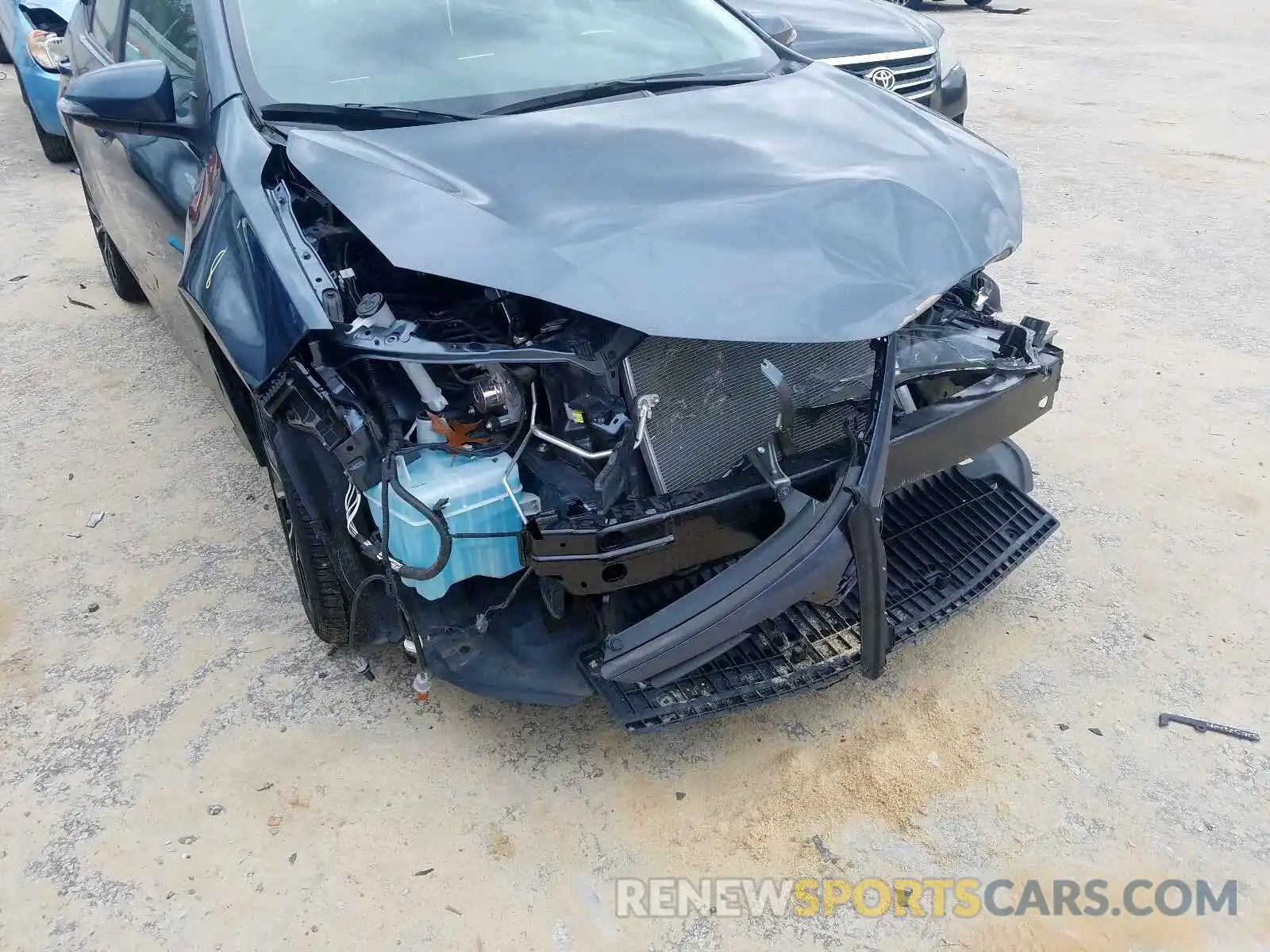 9 Photograph of a damaged car 2T1BURHE4KC199032 TOYOTA COROLLA 2019