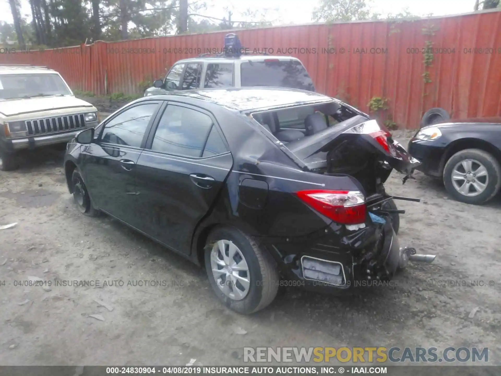 3 Photograph of a damaged car 2T1BURHE4KC199144 TOYOTA COROLLA 2019