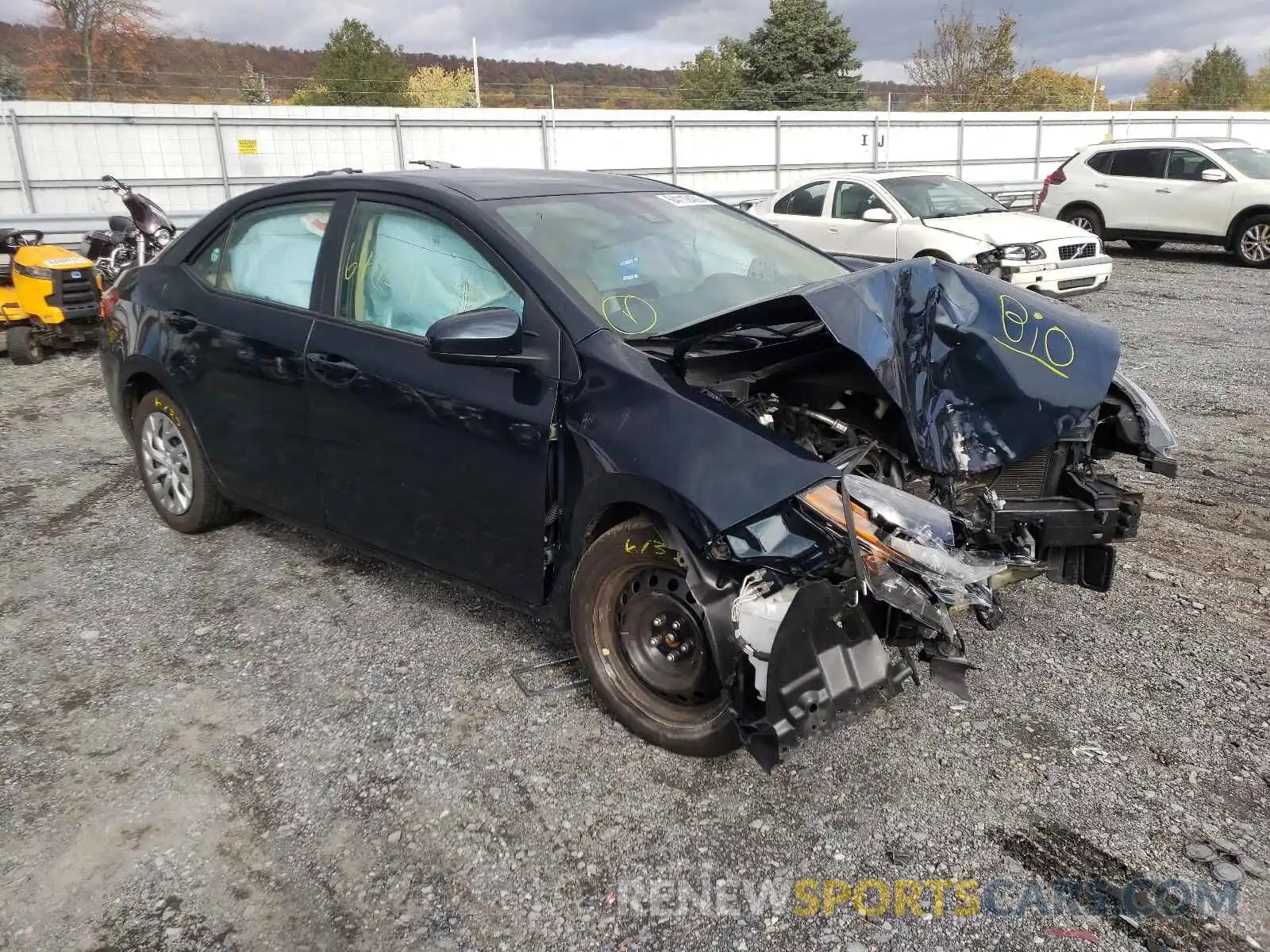 1 Photograph of a damaged car 2T1BURHE4KC199449 TOYOTA COROLLA 2019