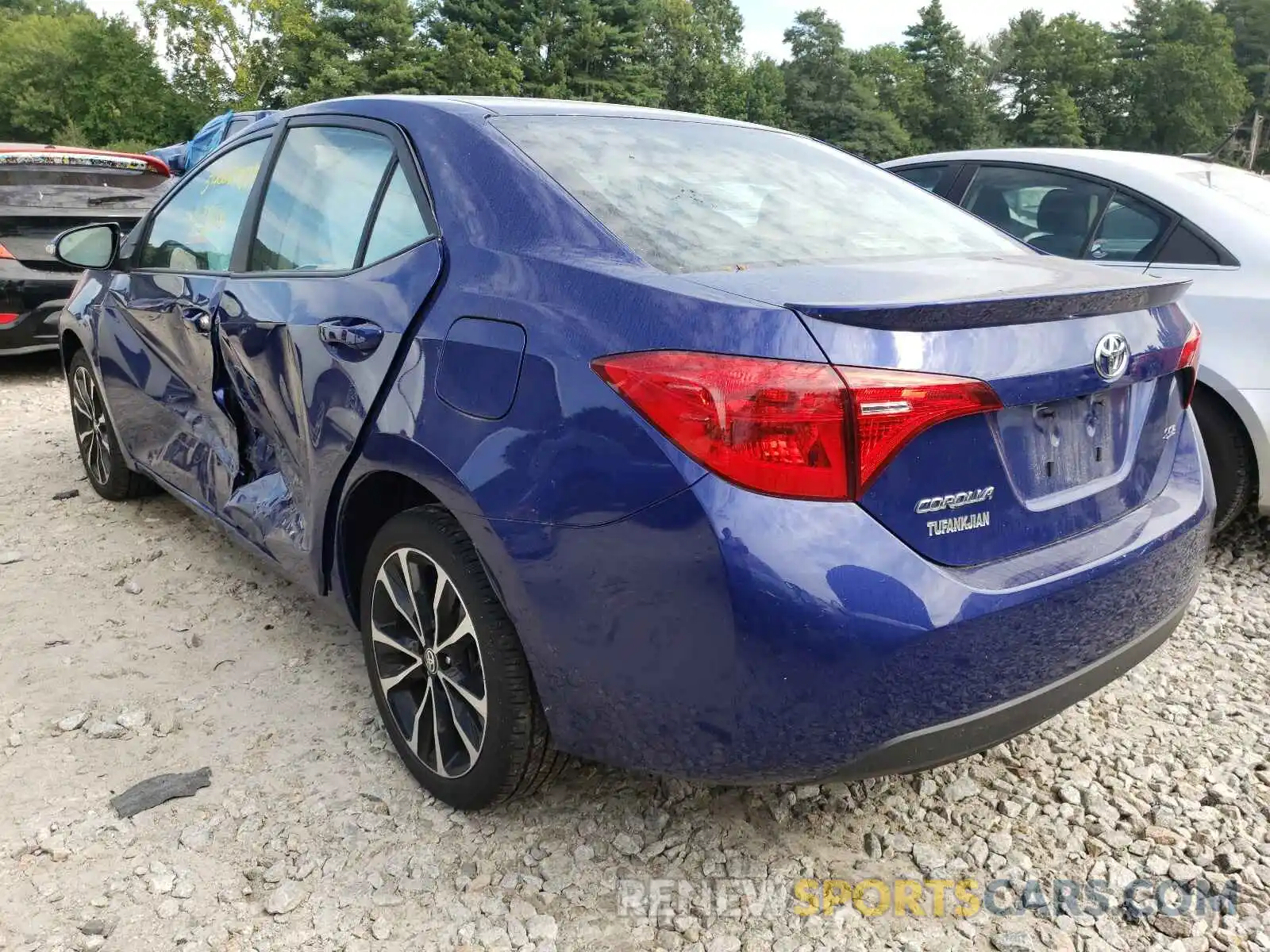 3 Photograph of a damaged car 2T1BURHE4KC202351 TOYOTA COROLLA 2019