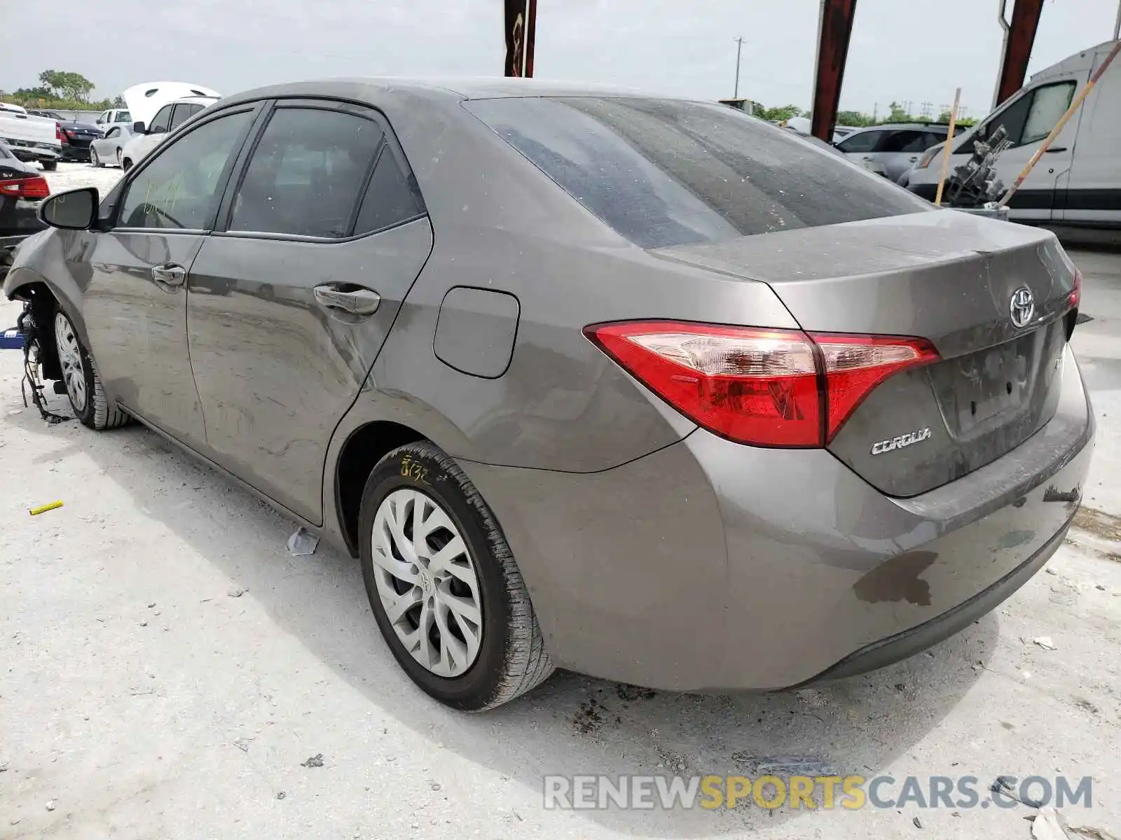 3 Photograph of a damaged car 2T1BURHE4KC202799 TOYOTA COROLLA 2019