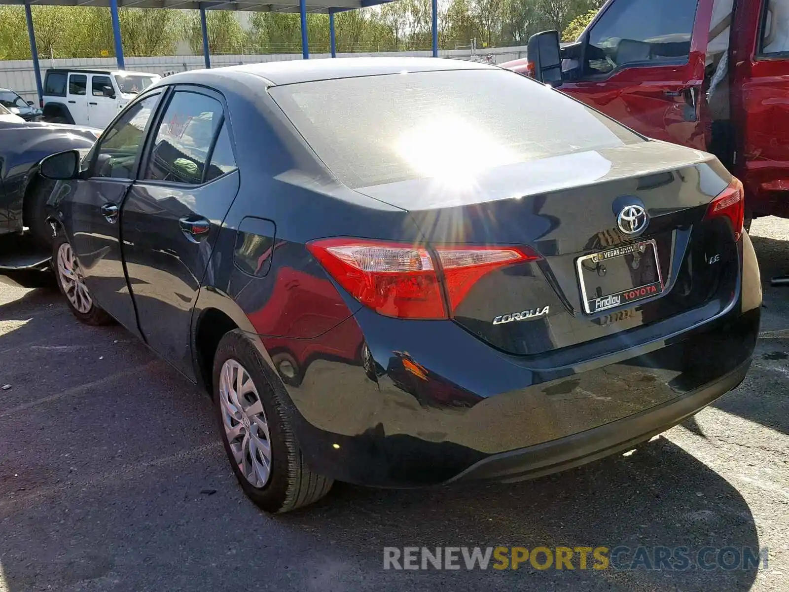 3 Photograph of a damaged car 2T1BURHE4KC203001 TOYOTA COROLLA 2019