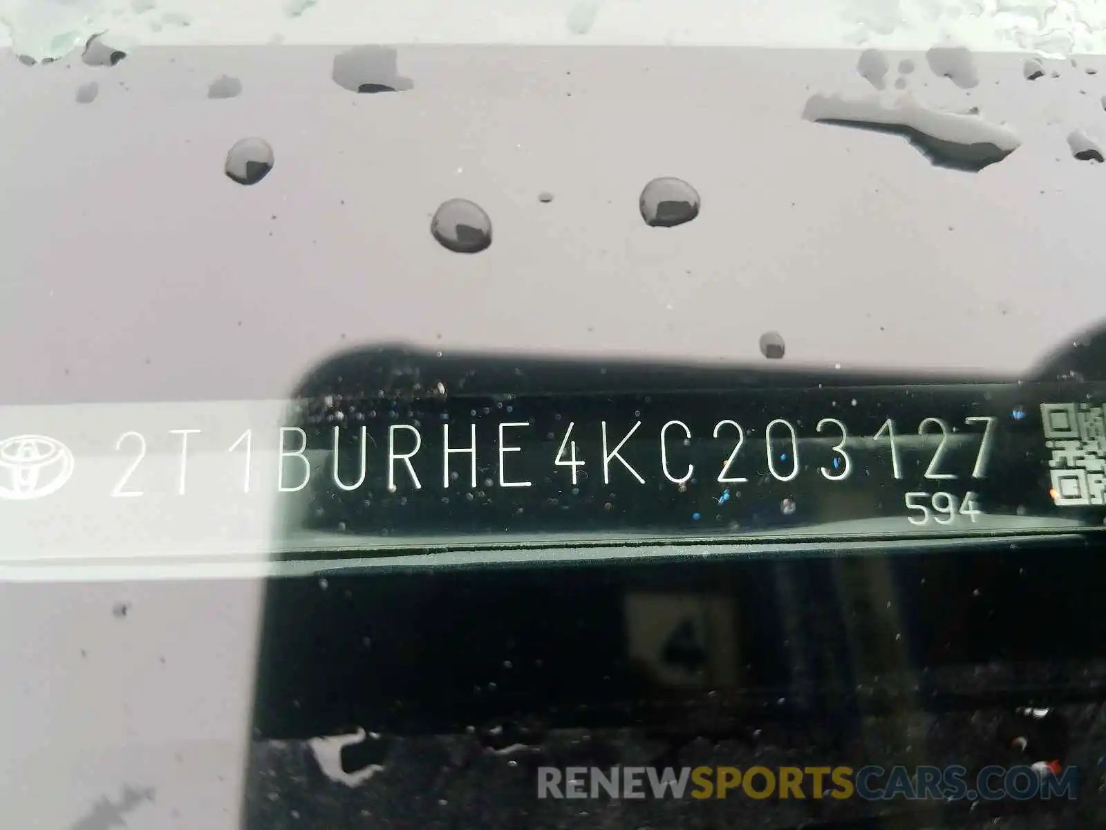 10 Photograph of a damaged car 2T1BURHE4KC203127 TOYOTA COROLLA 2019