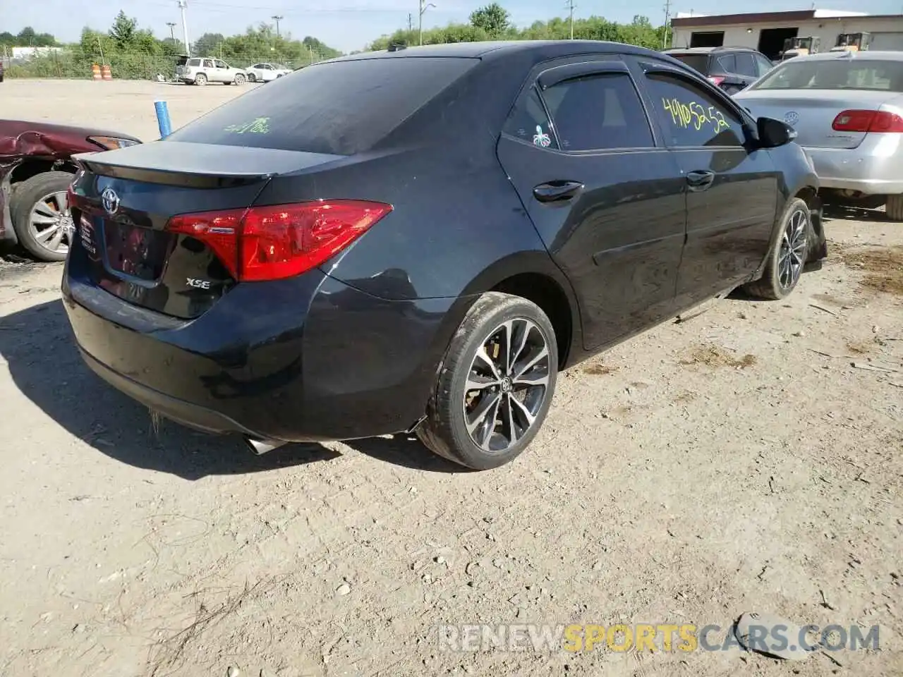 4 Photograph of a damaged car 2T1BURHE4KC203757 TOYOTA COROLLA 2019