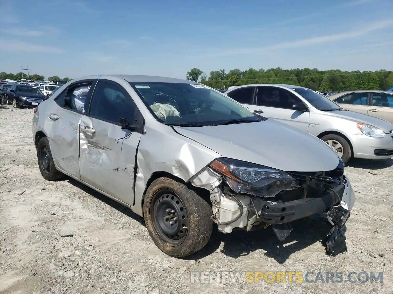 1 Photograph of a damaged car 2T1BURHE4KC204262 TOYOTA COROLLA 2019