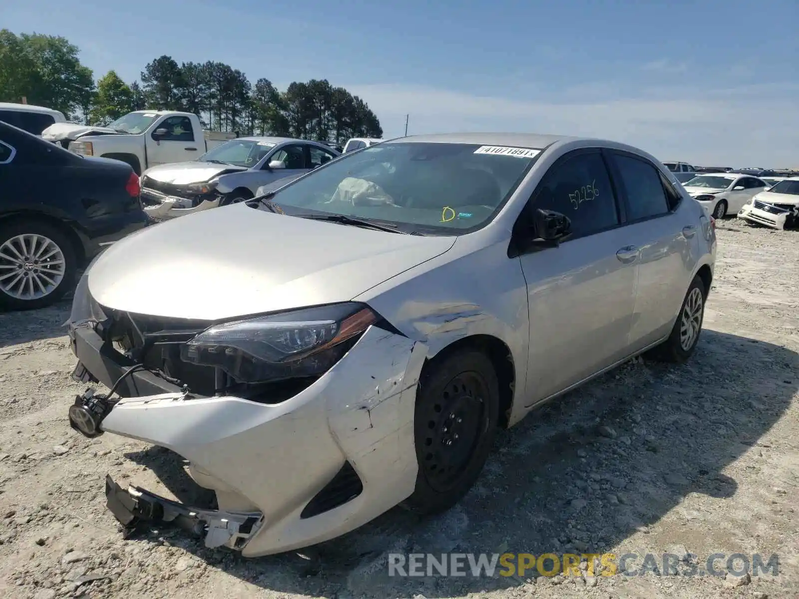 2 Photograph of a damaged car 2T1BURHE4KC204262 TOYOTA COROLLA 2019