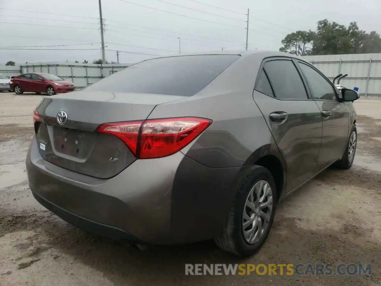 4 Photograph of a damaged car 2T1BURHE4KC204293 TOYOTA COROLLA 2019