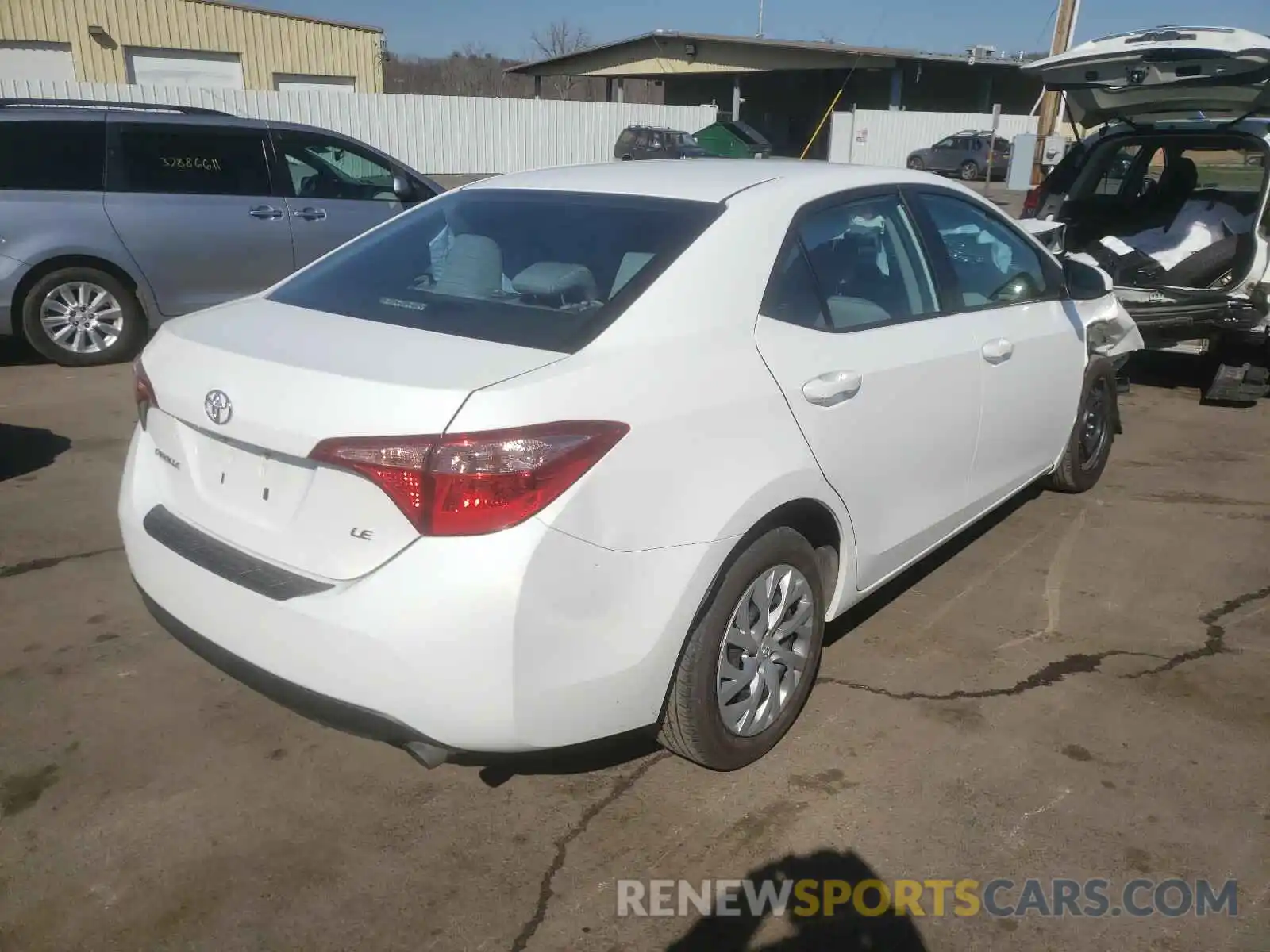 4 Photograph of a damaged car 2T1BURHE4KC205377 TOYOTA COROLLA 2019