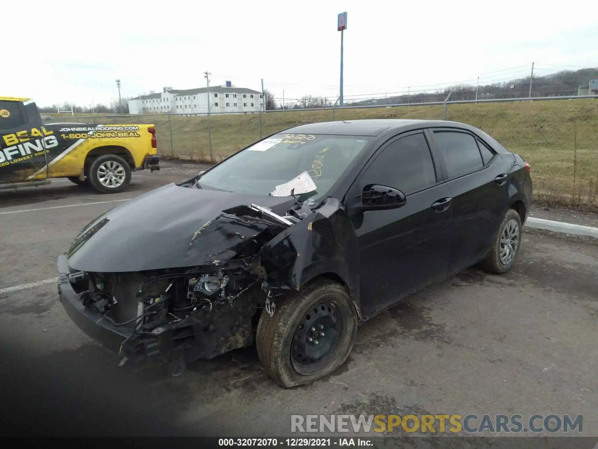 2 Photograph of a damaged car 2T1BURHE4KC205654 TOYOTA COROLLA 2019