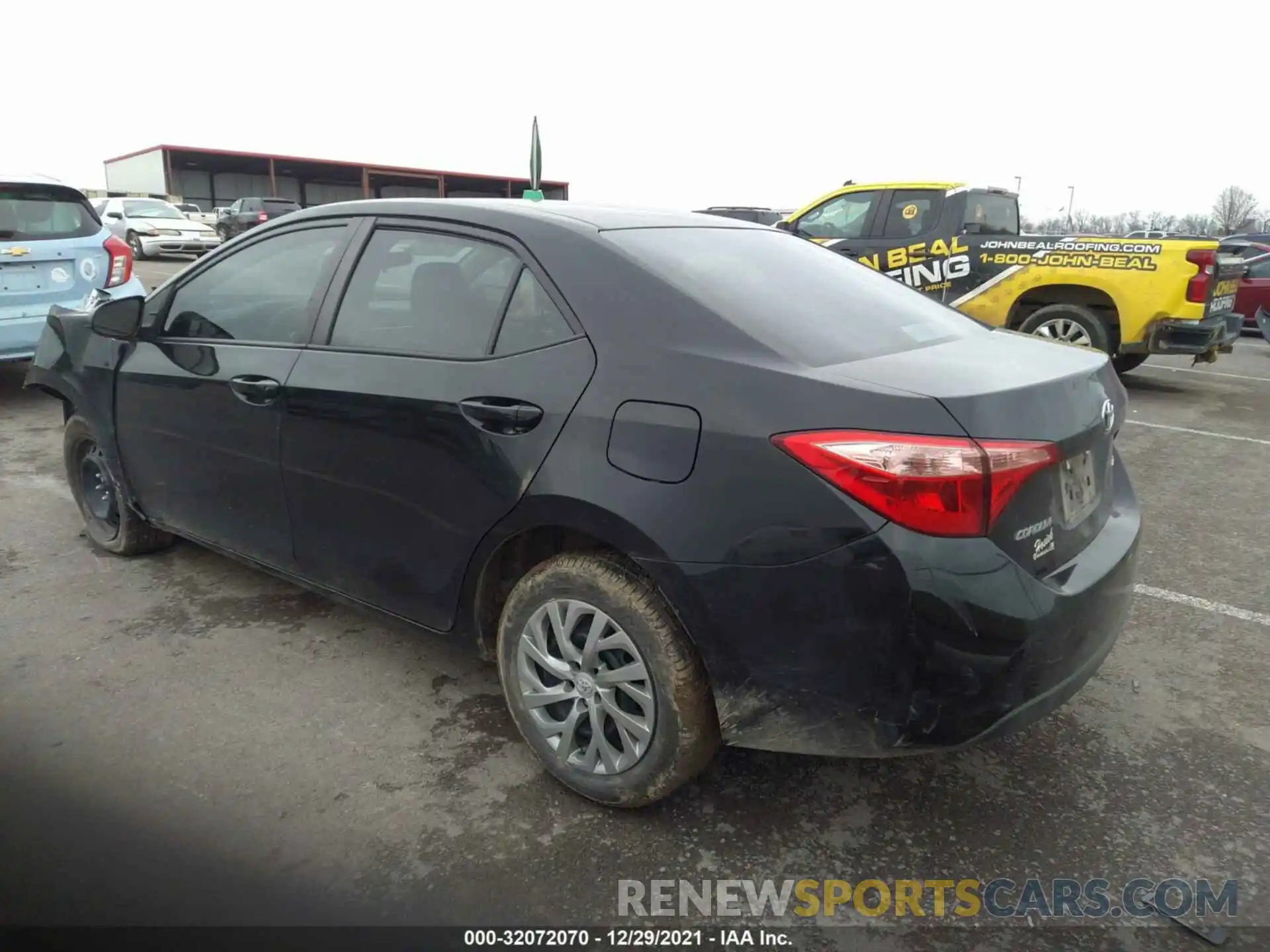 3 Photograph of a damaged car 2T1BURHE4KC205654 TOYOTA COROLLA 2019