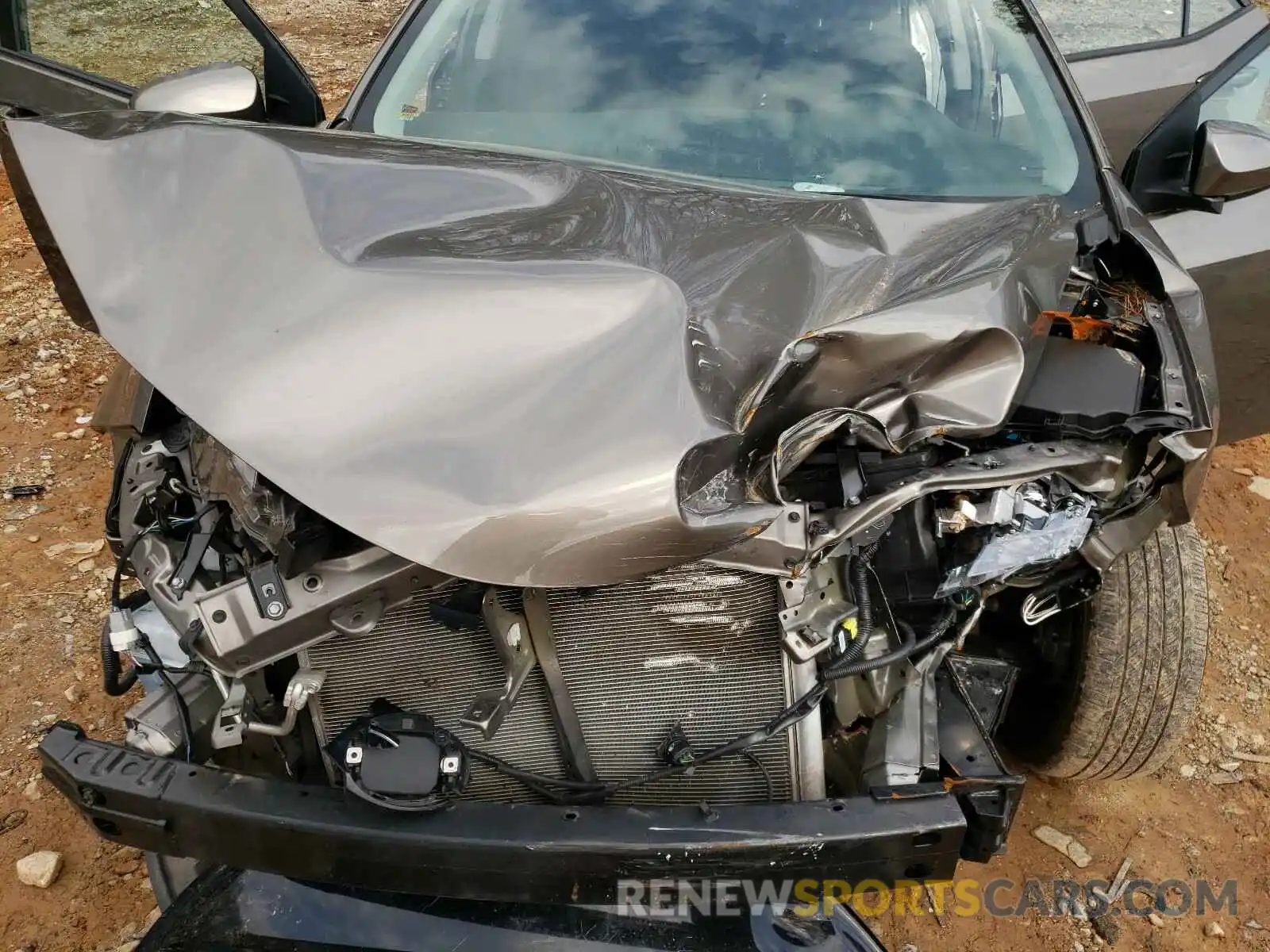 7 Photograph of a damaged car 2T1BURHE4KC205735 TOYOTA COROLLA 2019