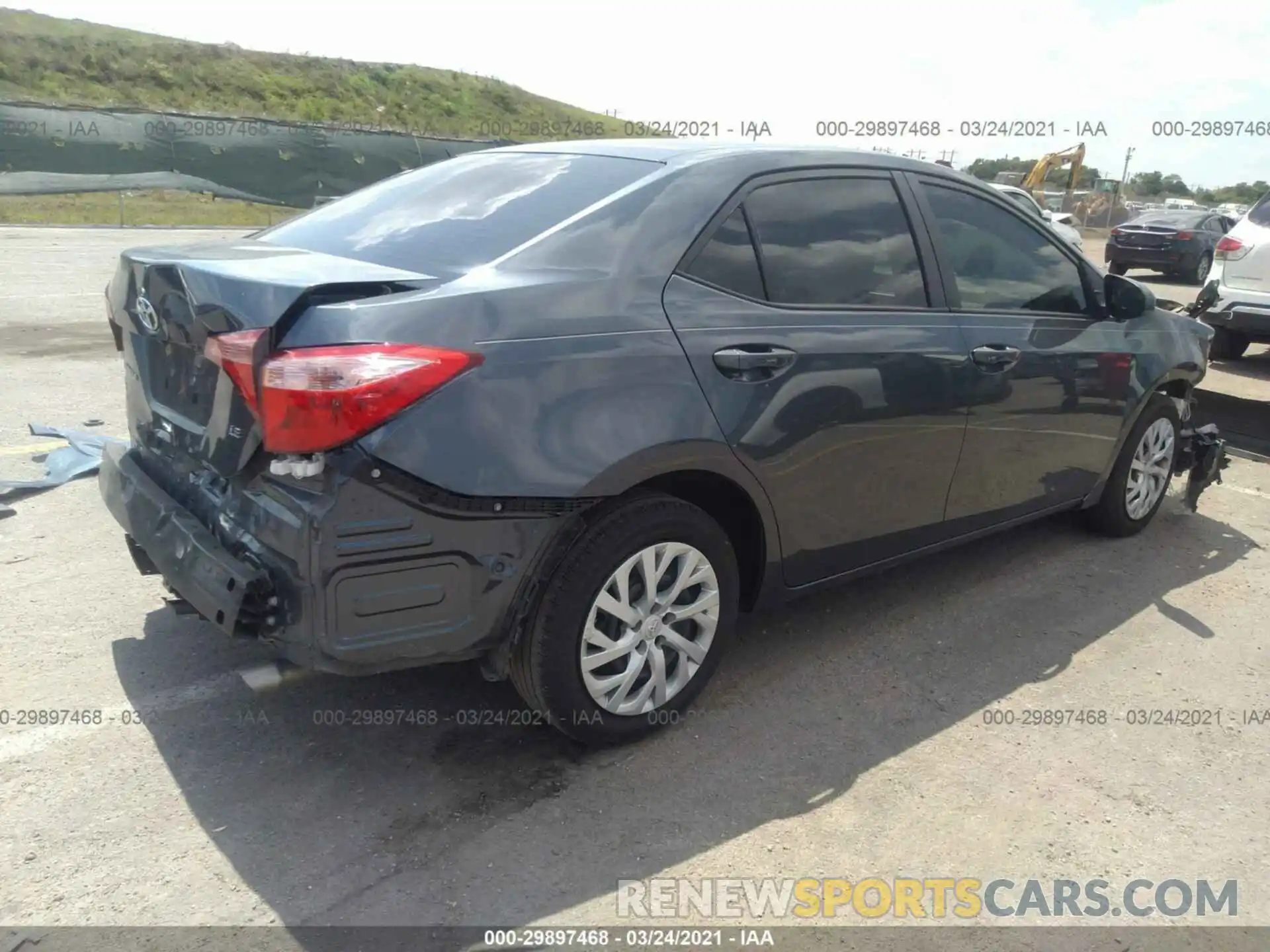 4 Photograph of a damaged car 2T1BURHE4KC206223 TOYOTA COROLLA 2019