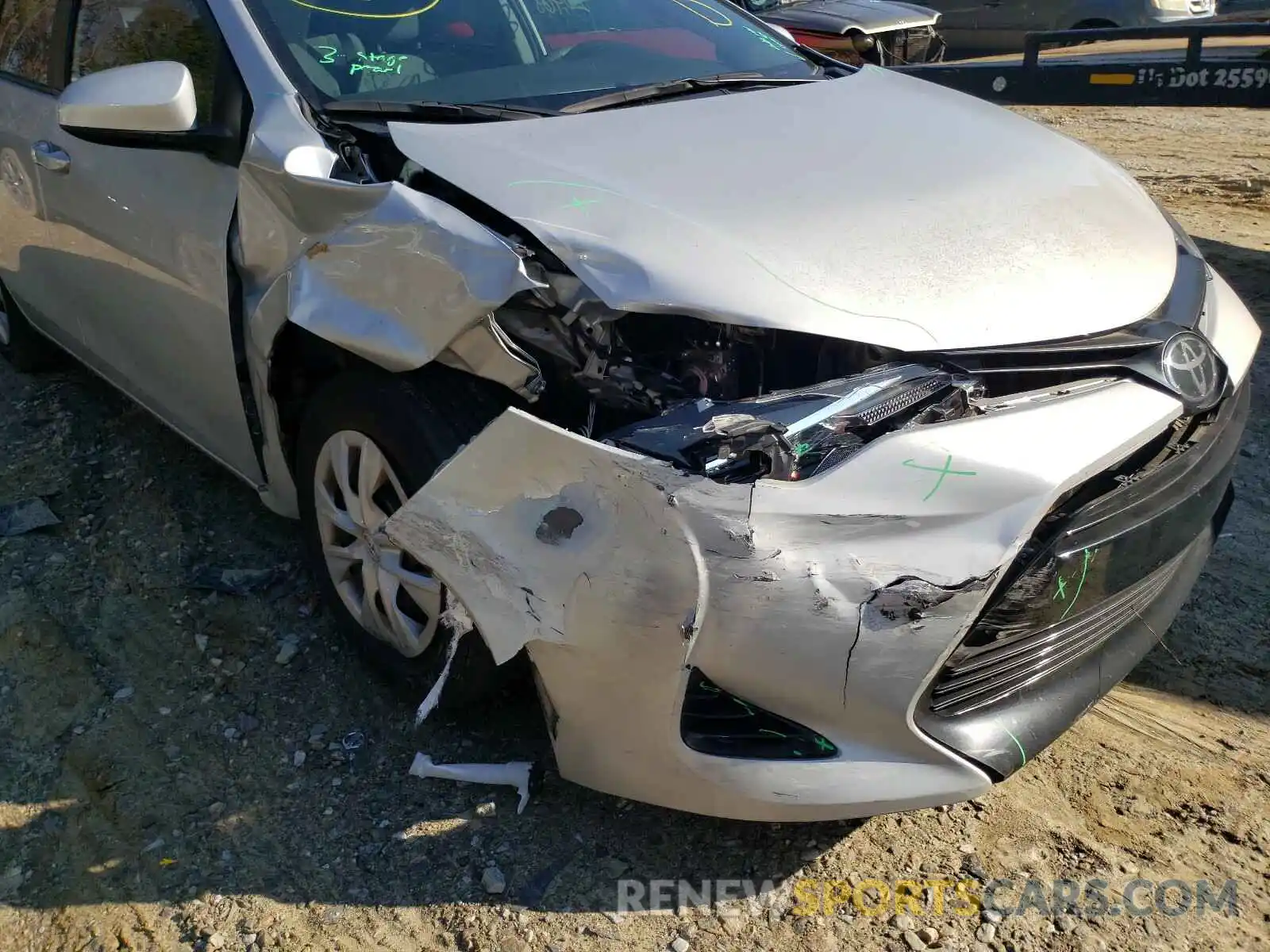 9 Photograph of a damaged car 2T1BURHE4KC207128 TOYOTA COROLLA 2019